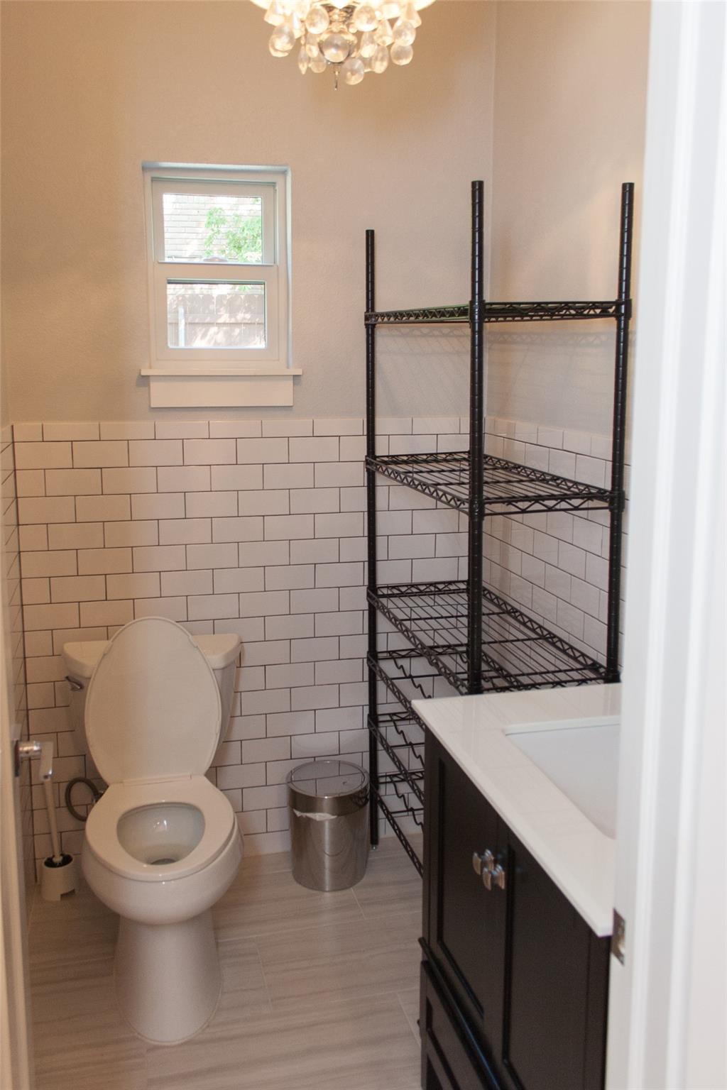 903 Herndon Ln, Austin, TX 78704