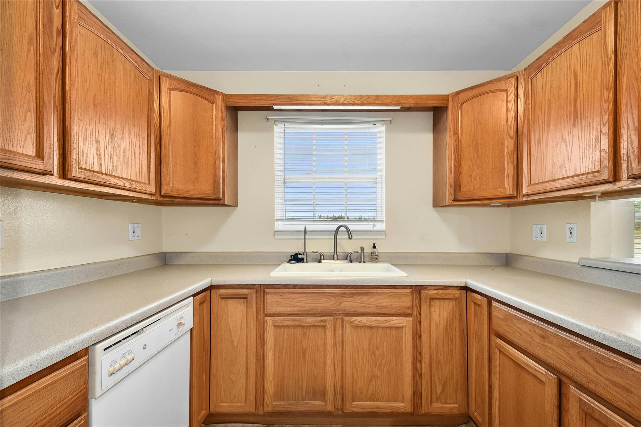 111 Janine, Canyon Lake, TX 78133