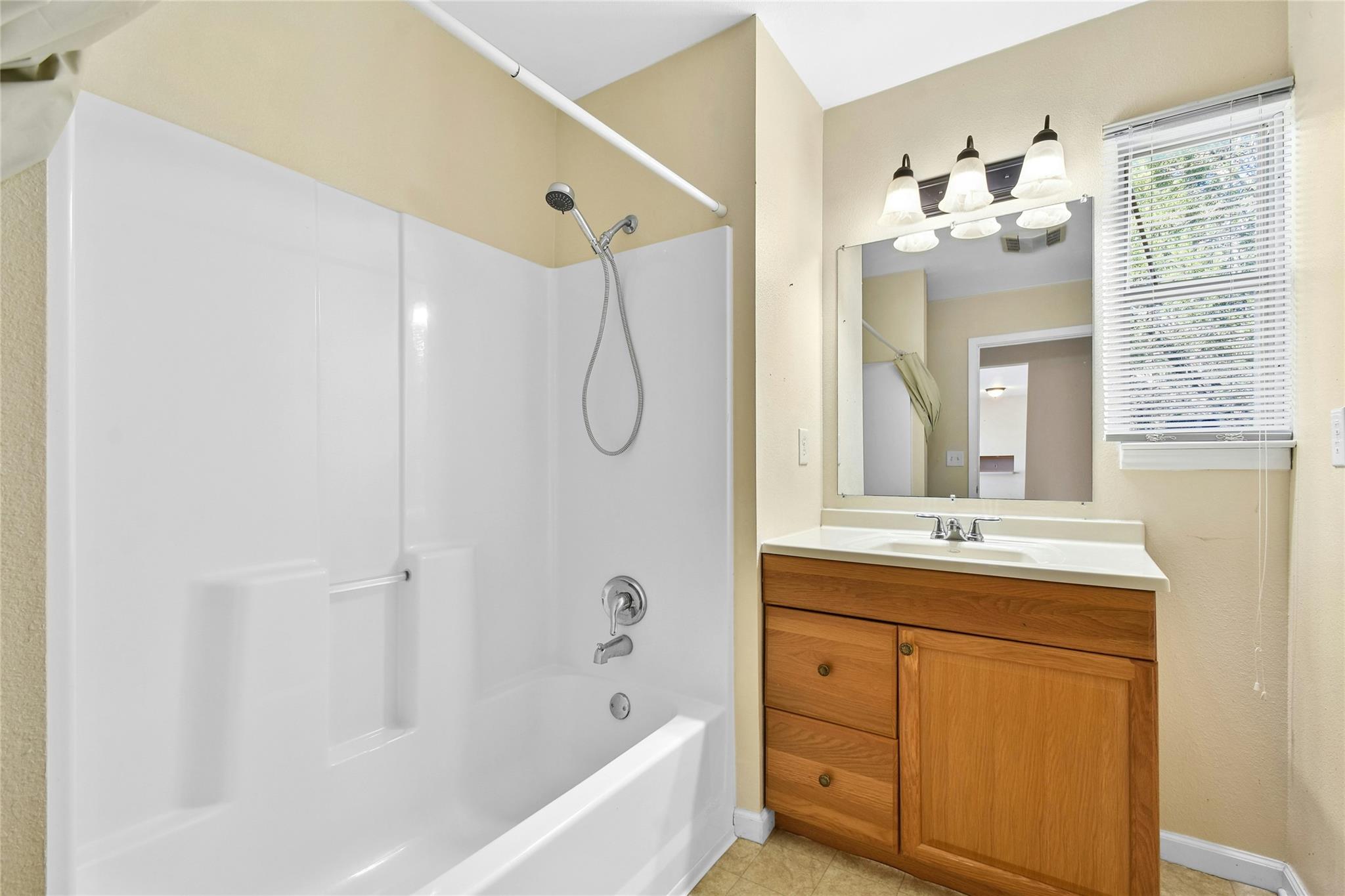 111 Janine, Canyon Lake, TX 78133