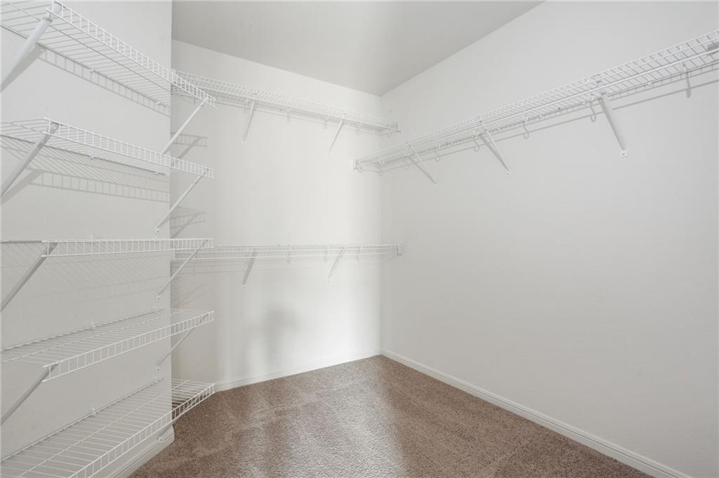 201 Crescent Park dr, Jarrell, TX 76537