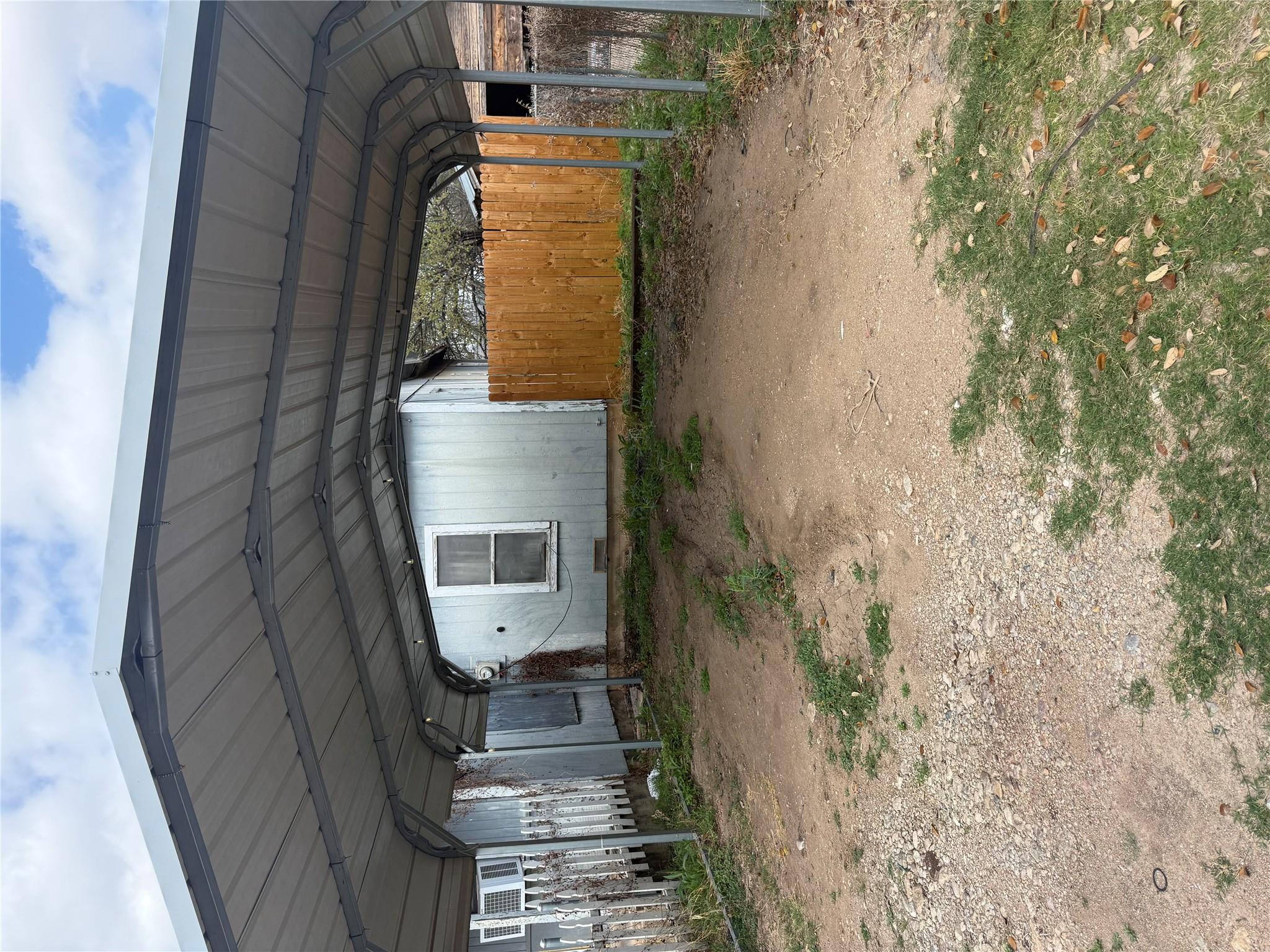 405 E 5th St, Brady, TX 76825