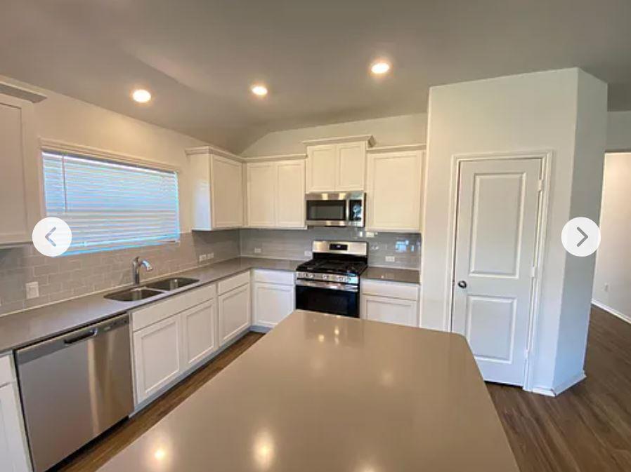 212 Montego St, Hutto, TX 78634