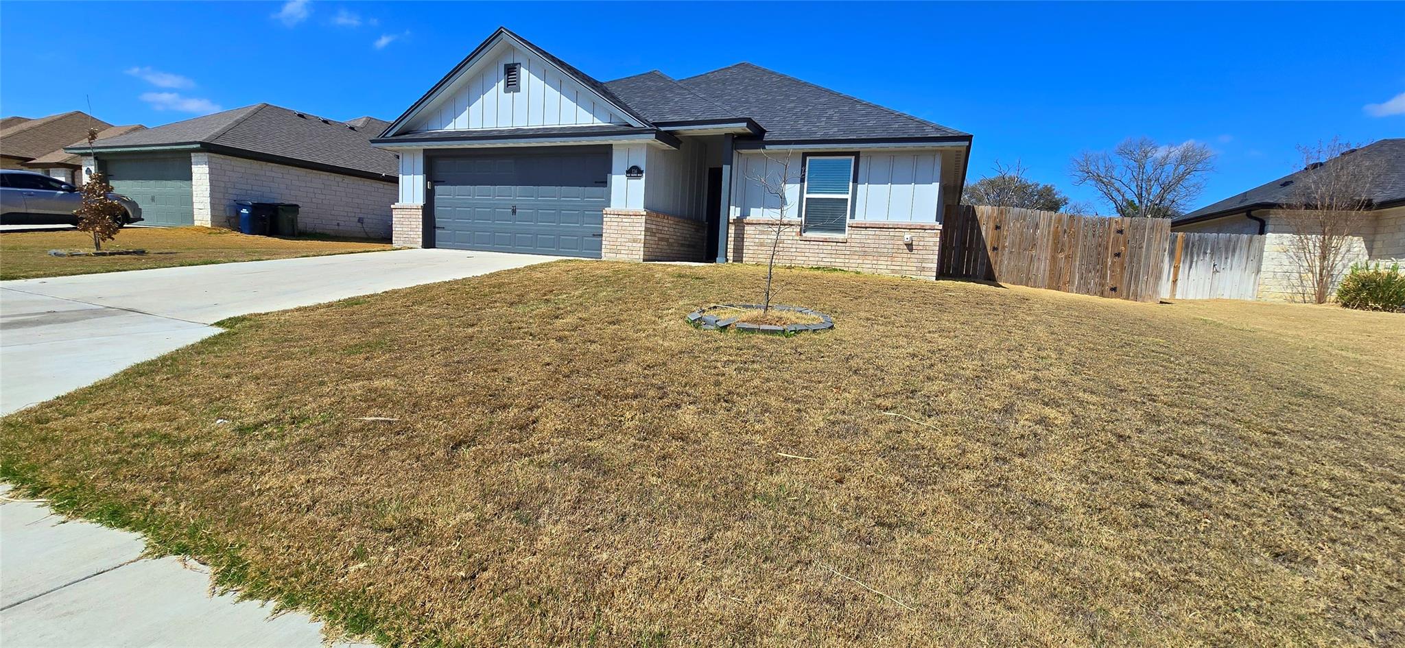 136 Mike Warner Dr, Burnet, TX 78611