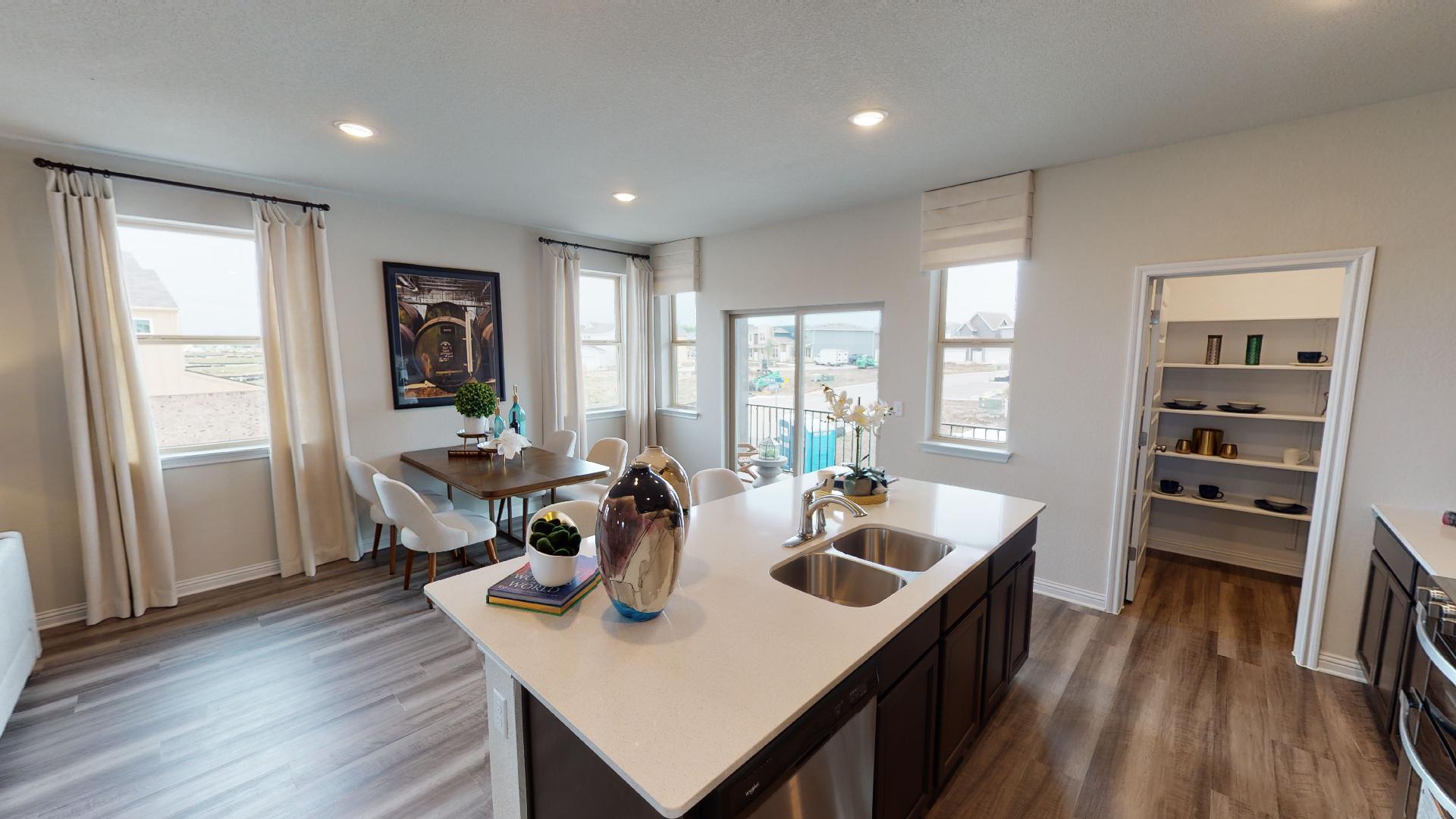 8111 Springsteen Dr, Austin, TX 78744