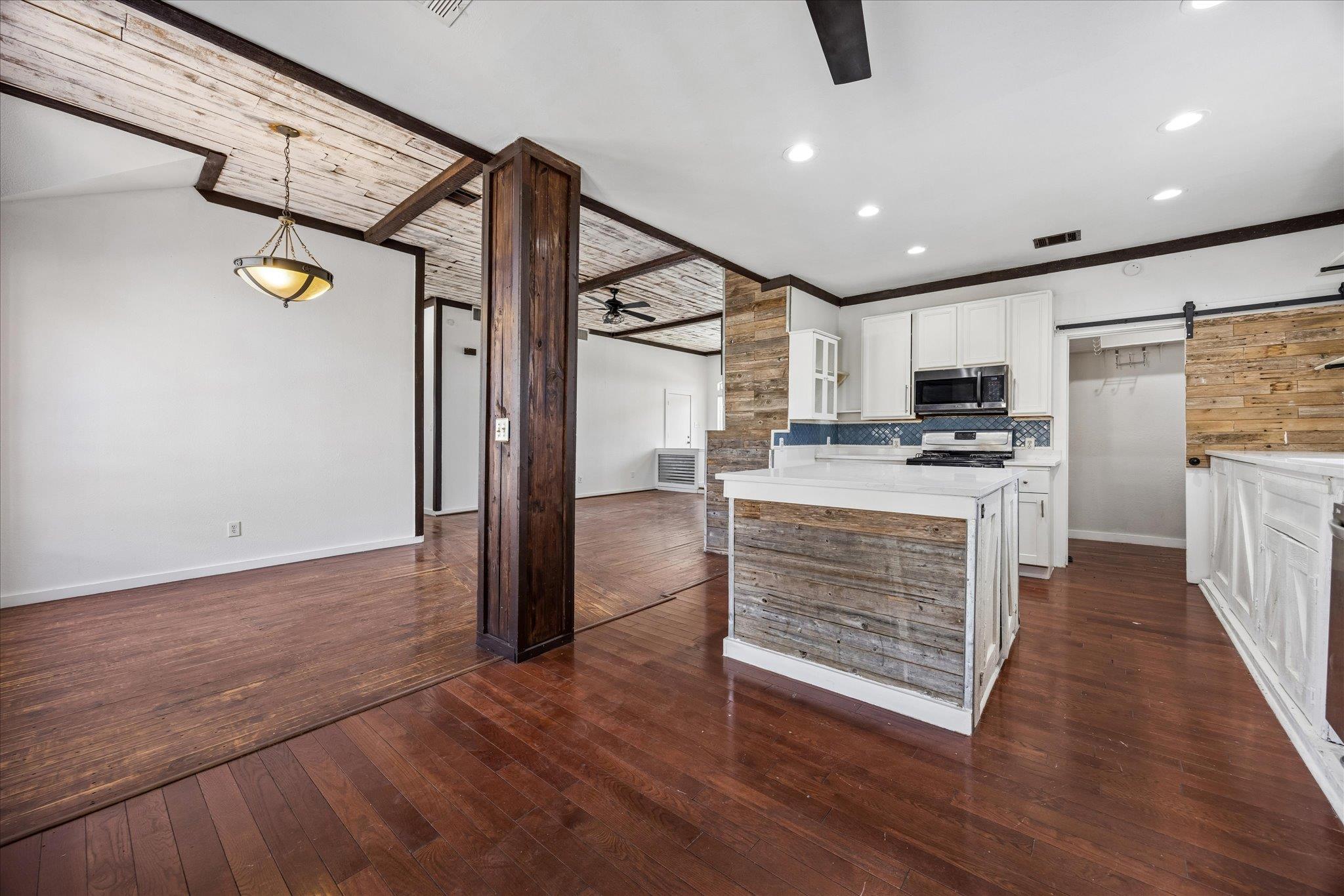 6502 Bramber Ln, Austin, TX 78754