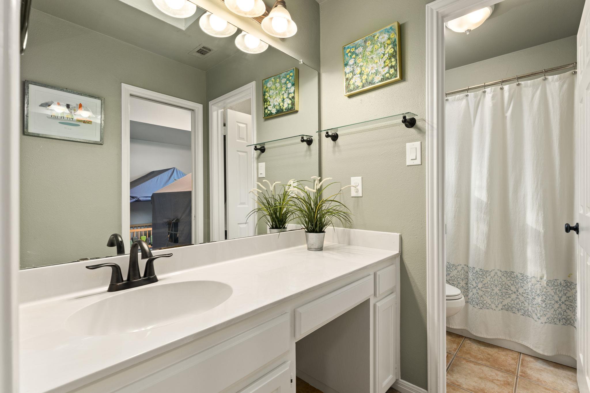 6711 Lakewood Point Cv, Austin, TX 78750