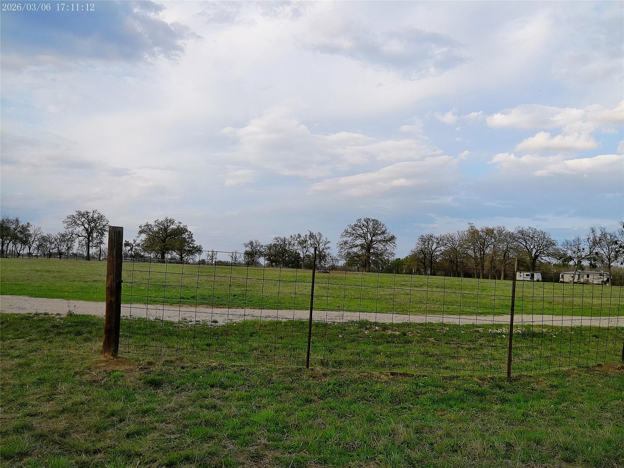 1042 Los Ranchitos Rd, Cameron, TX 76520