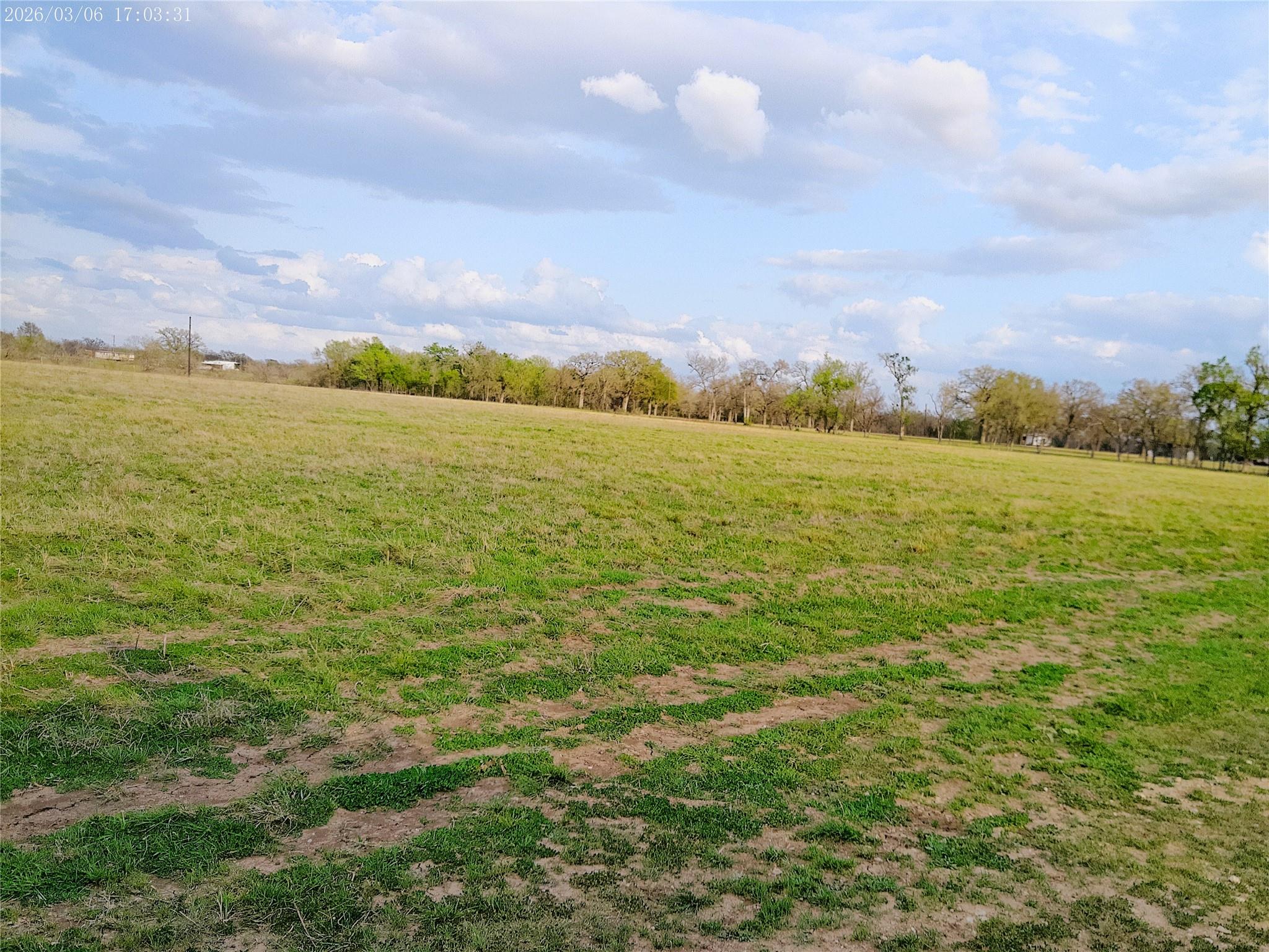 1042 Los Ranchitos Rd, Cameron, TX 76520