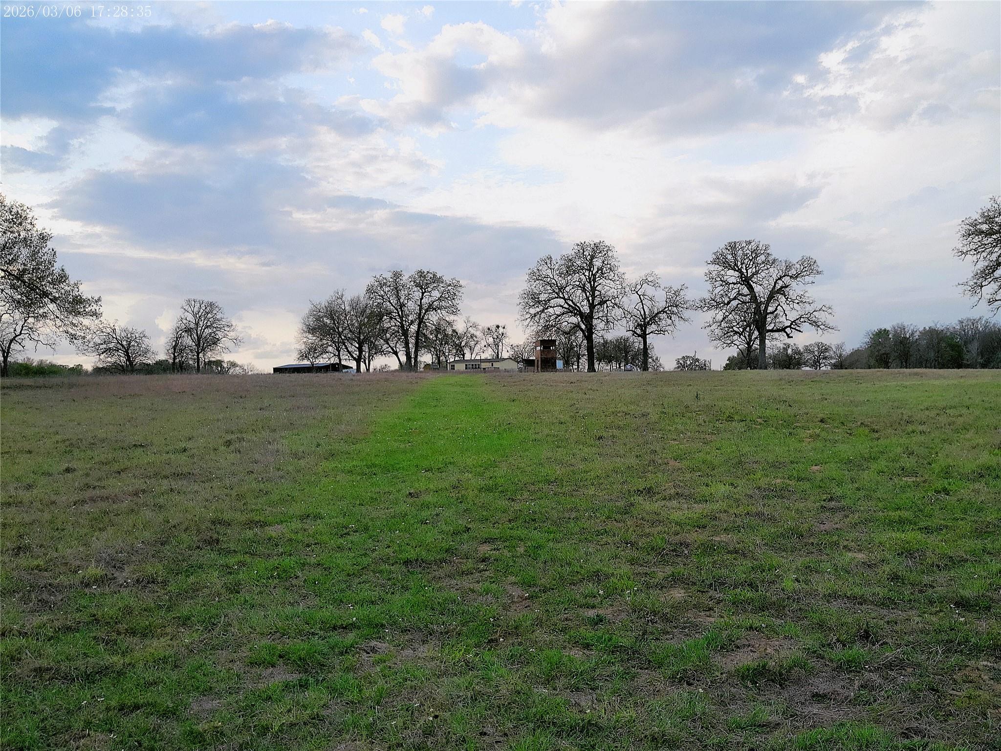 1042 Los Ranchitos Rd, Cameron, TX 76520