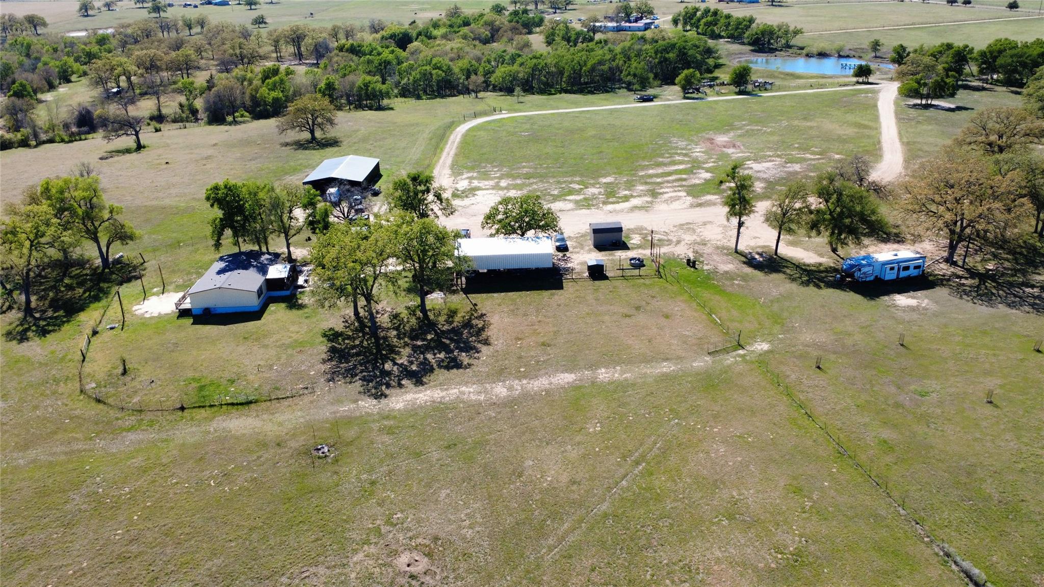 1042 Los Ranchitos Rd, Cameron, TX 76520