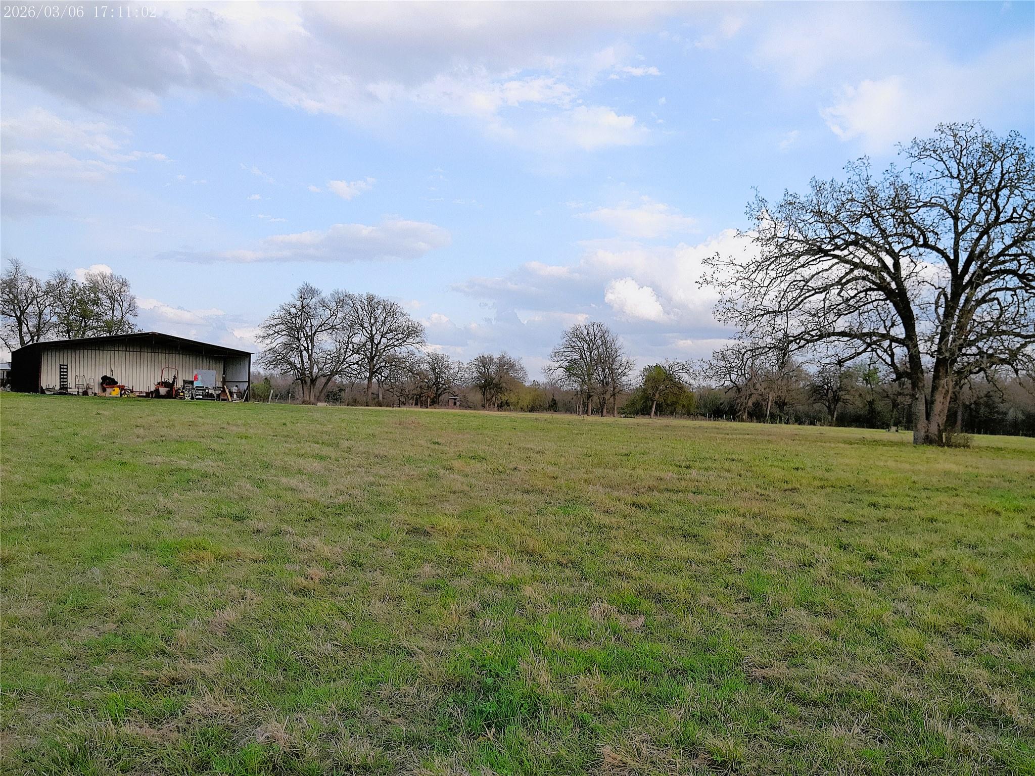 1042 Los Ranchitos Rd, Cameron, TX 76520