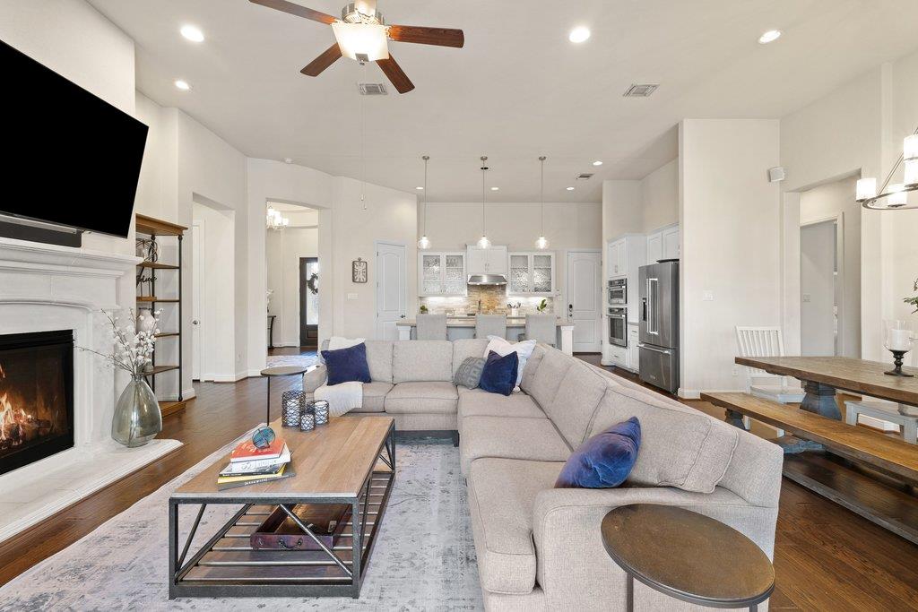 207 San Siro Cv, Austin, TX 78738