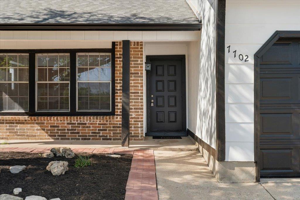 7702 Fenton Cv, Austin, TX 78736