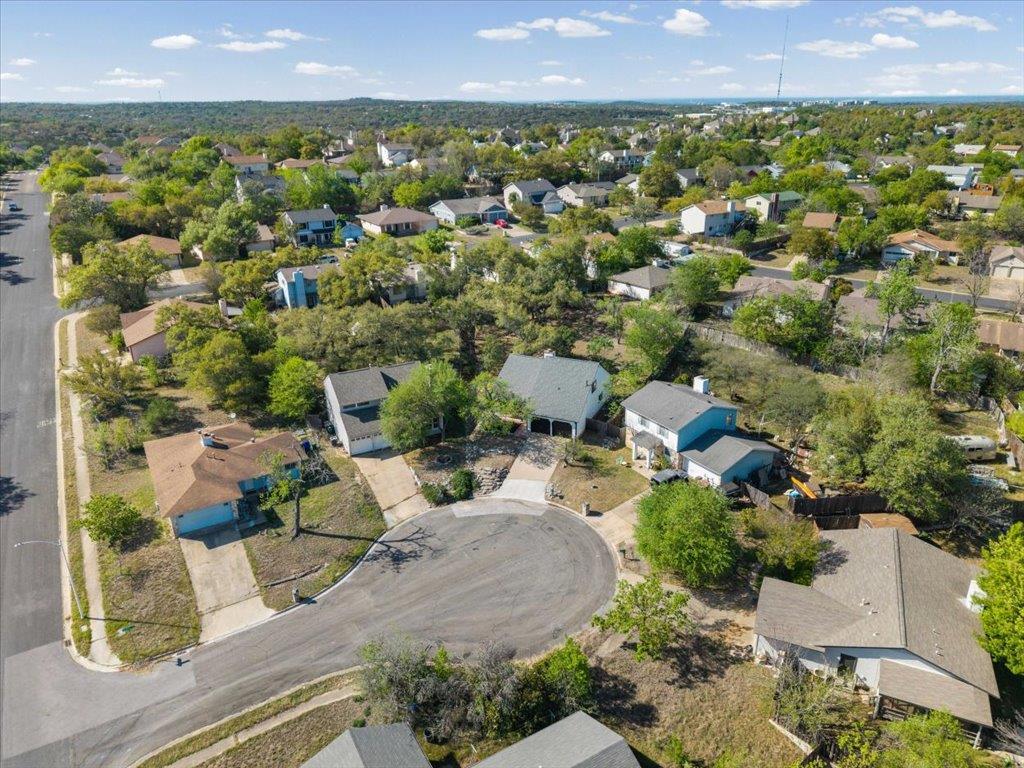 7702 Fenton Cv, Austin, TX 78736