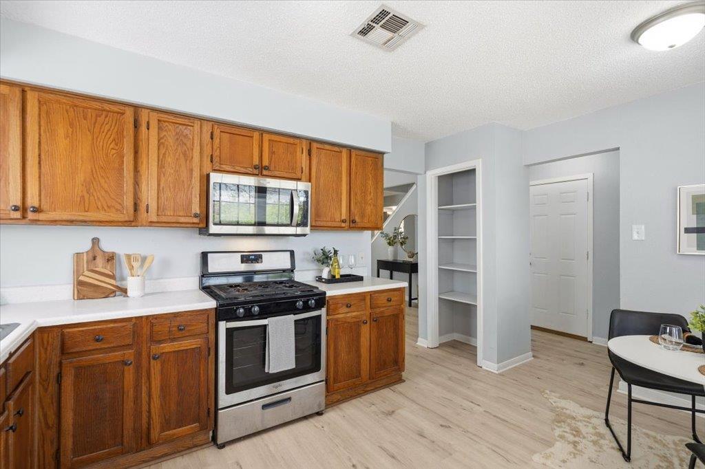 7702 Fenton Cv, Austin, TX 78736