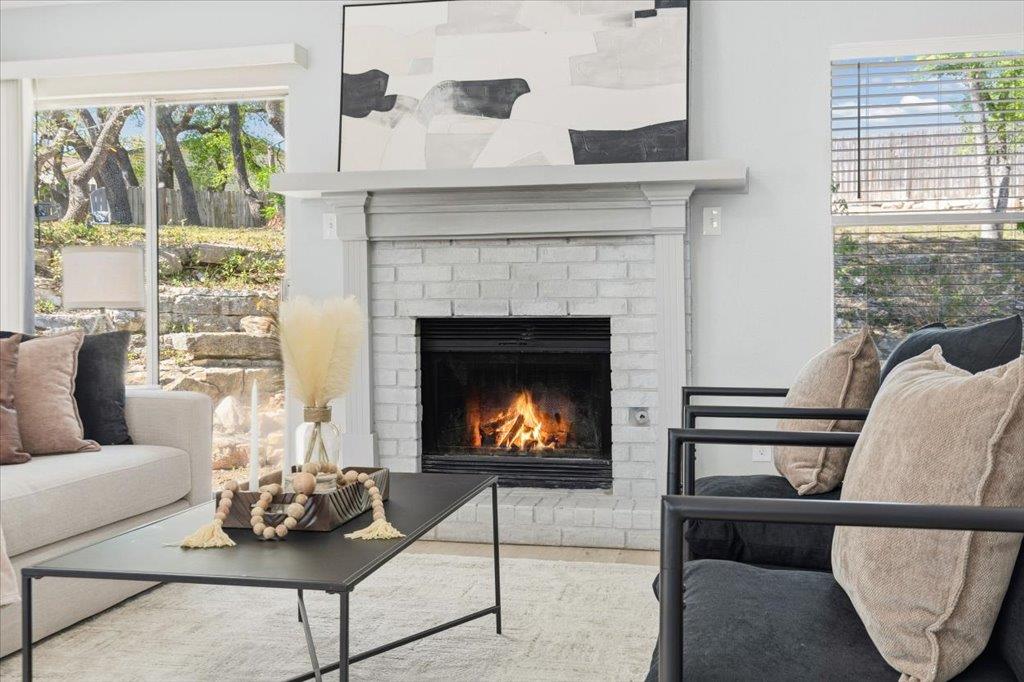 7702 Fenton Cv, Austin, TX 78736