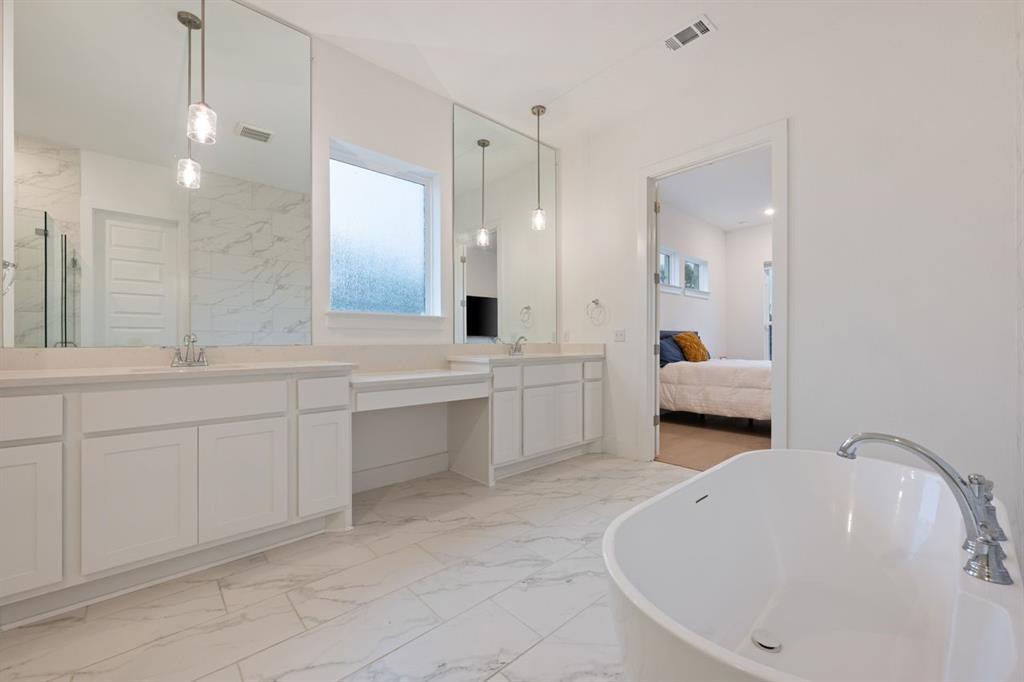 2240 Sawdust Dr, Georgetown, TX 78633