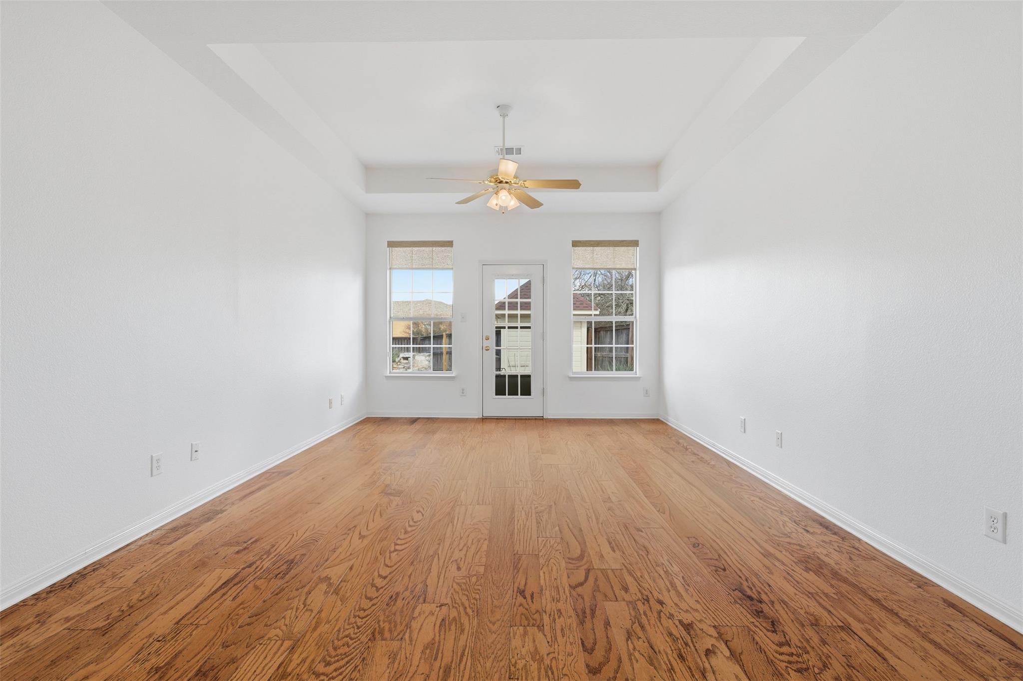 207 Silver Oak Dr, Round Rock, TX 78664