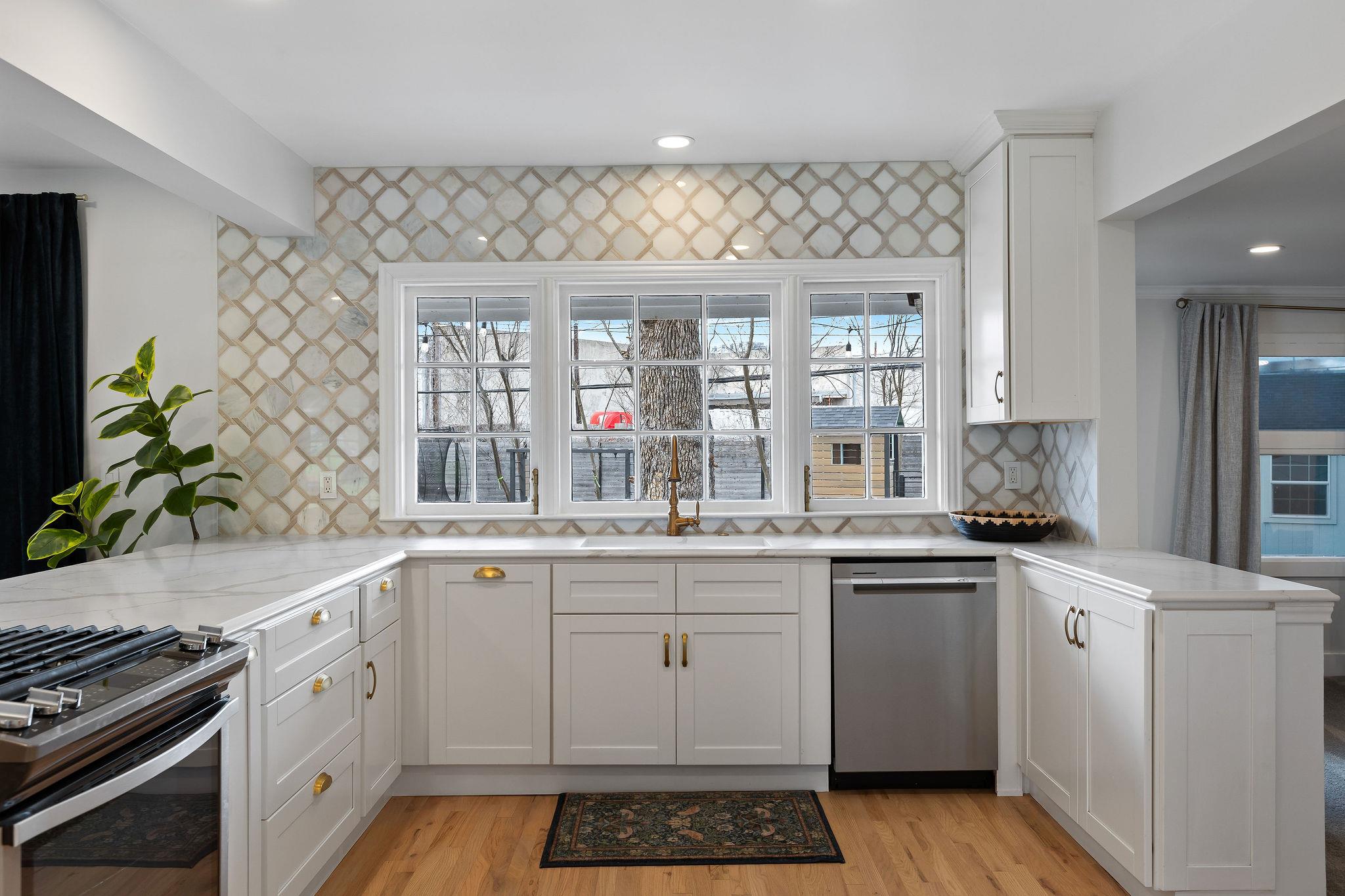 4002 Bradwood Rd, Austin, TX 78722