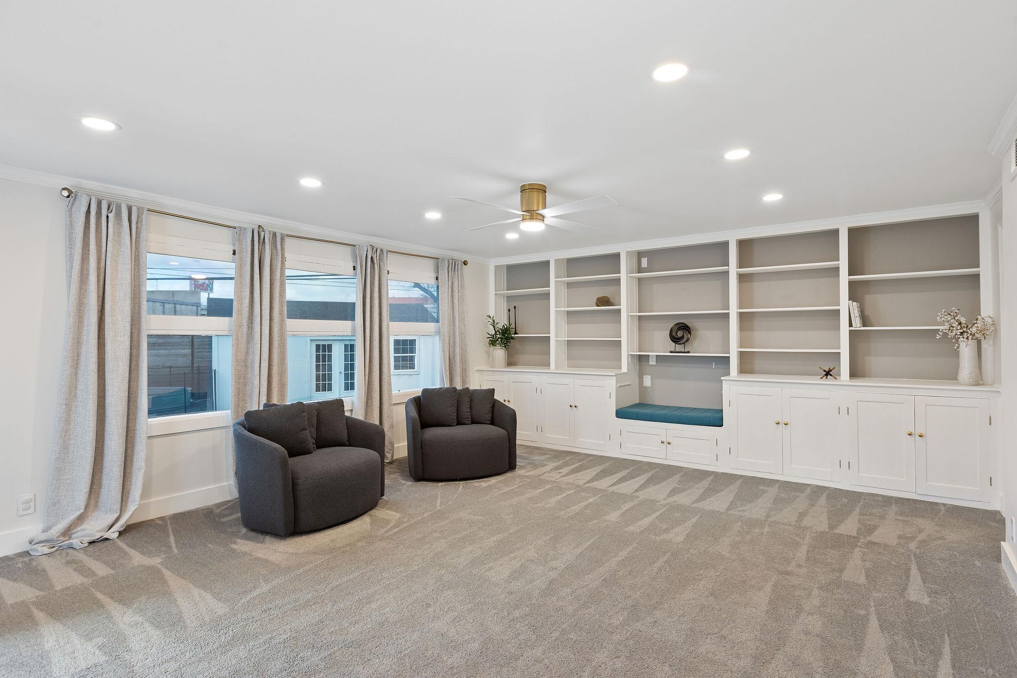 4002 Bradwood Rd, Austin, TX 78722