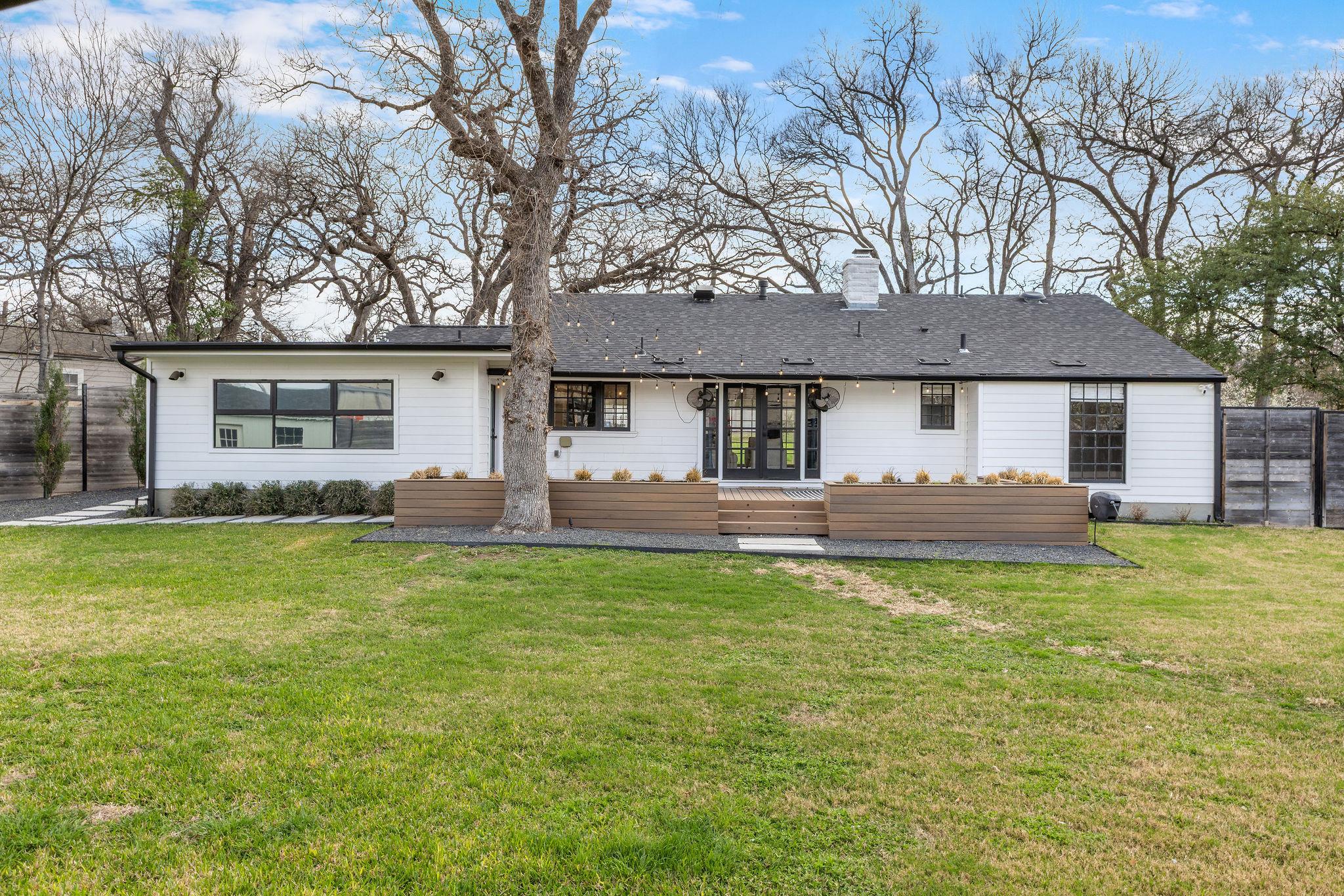 4002 Bradwood Rd, Austin, TX 78722