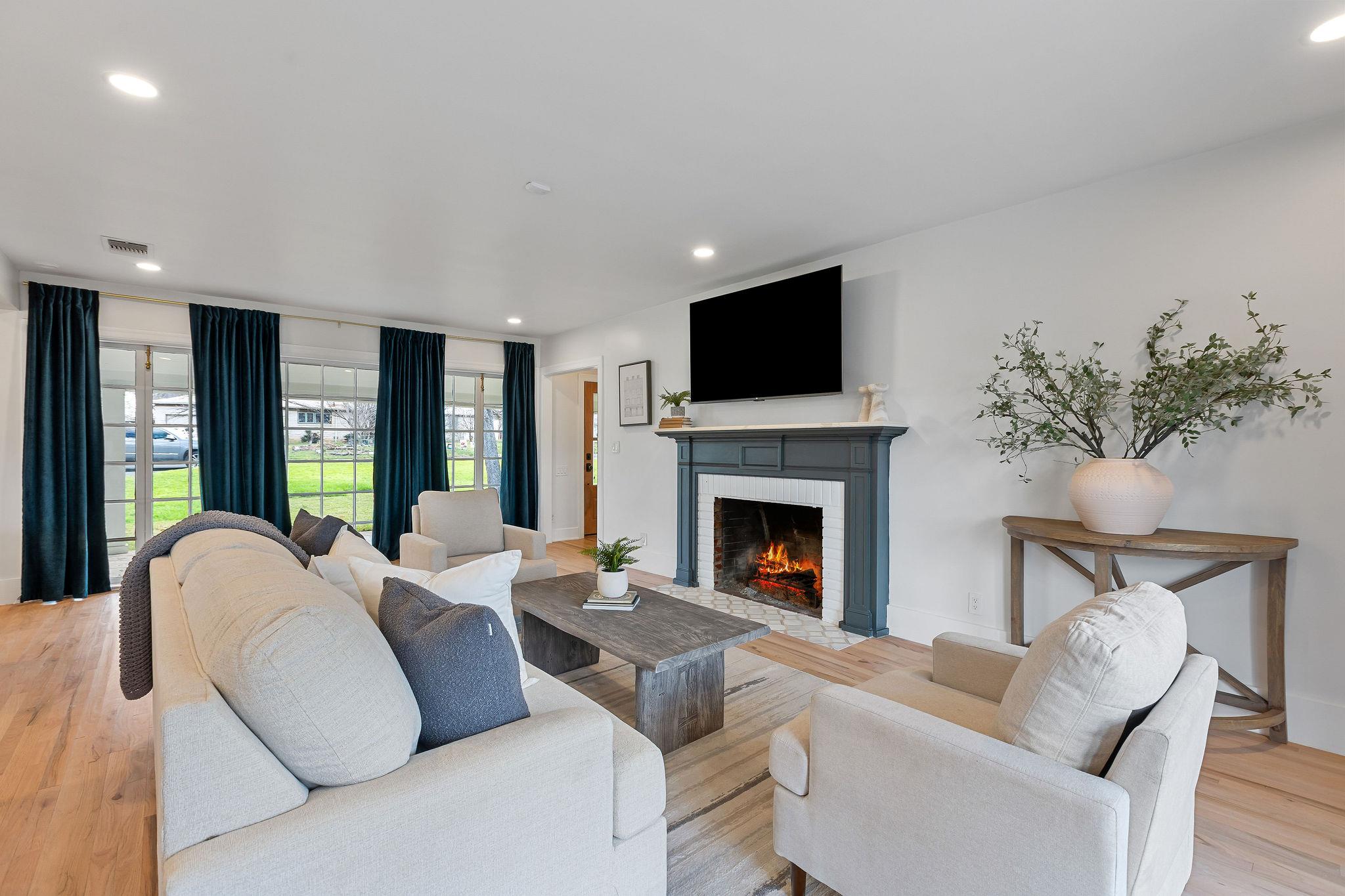 4002 Bradwood Rd, Austin, TX 78722