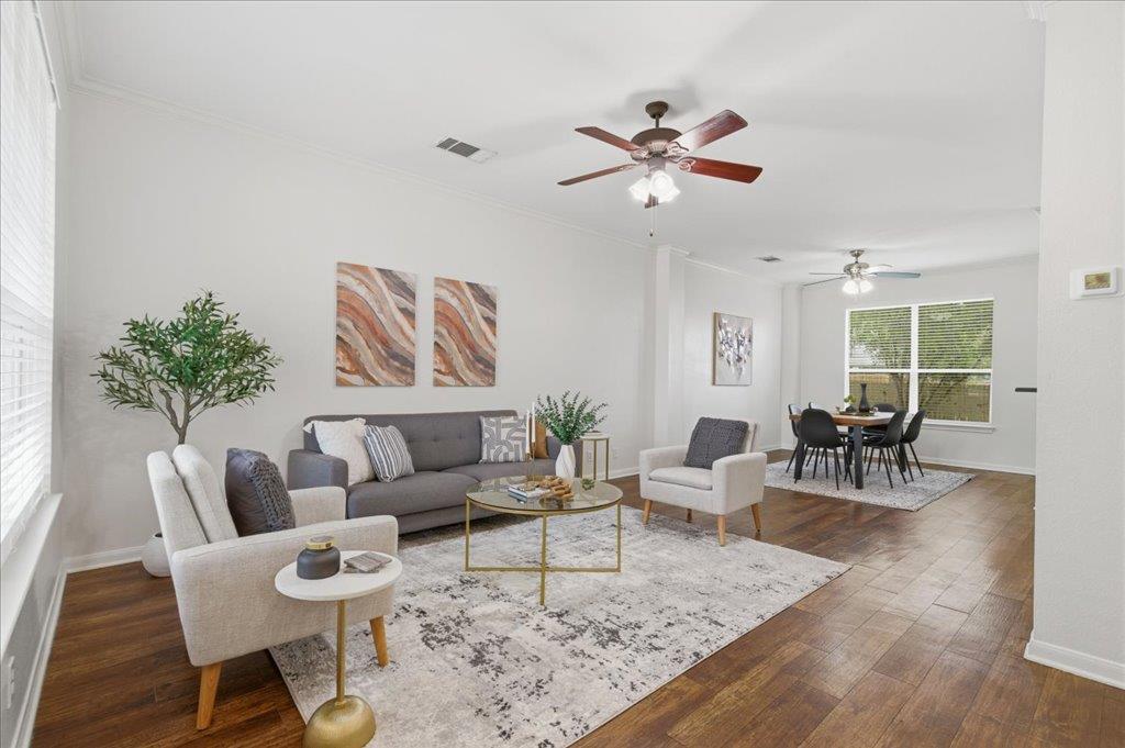 137 Crescent Dr, Buda, TX 78610