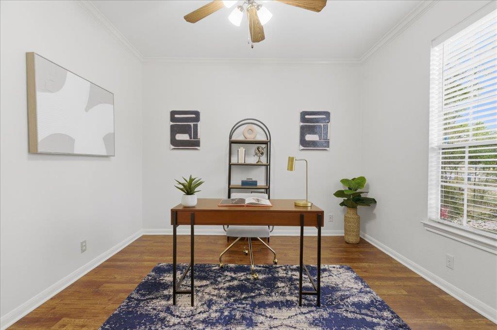 137 Crescent Dr, Buda, TX 78610