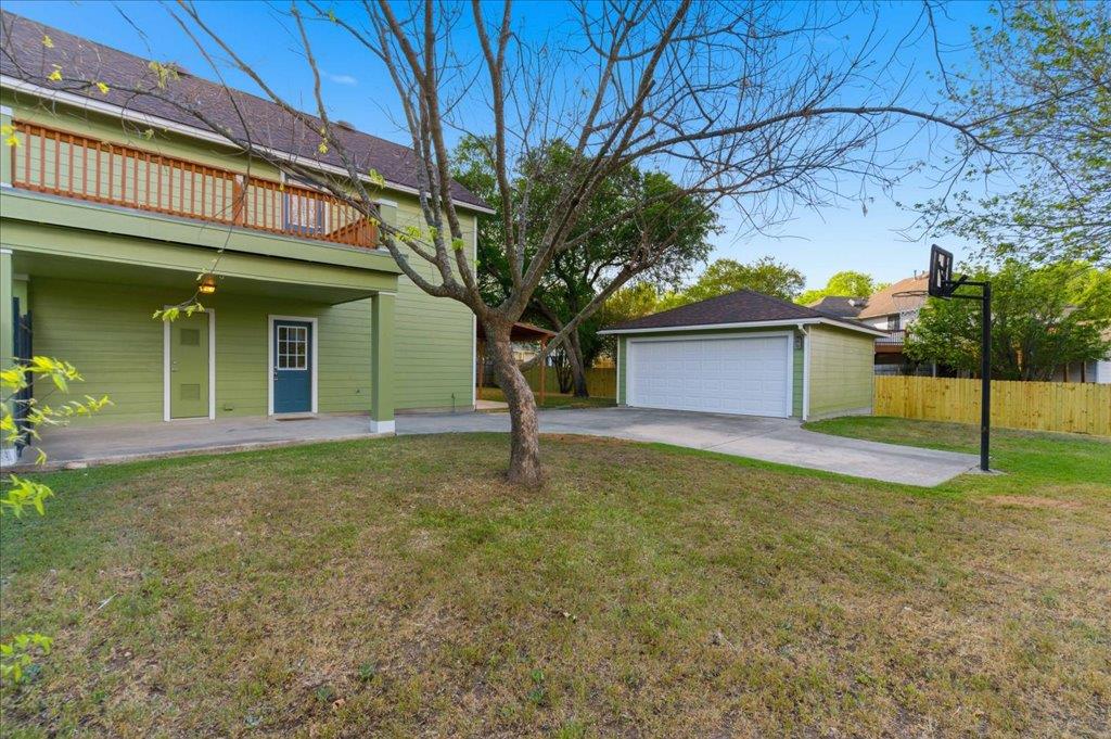 137 Crescent Dr, Buda, TX 78610