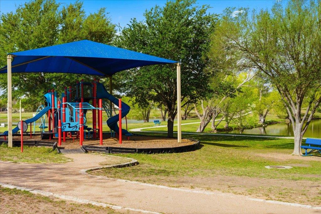 137 Crescent Dr, Buda, TX 78610