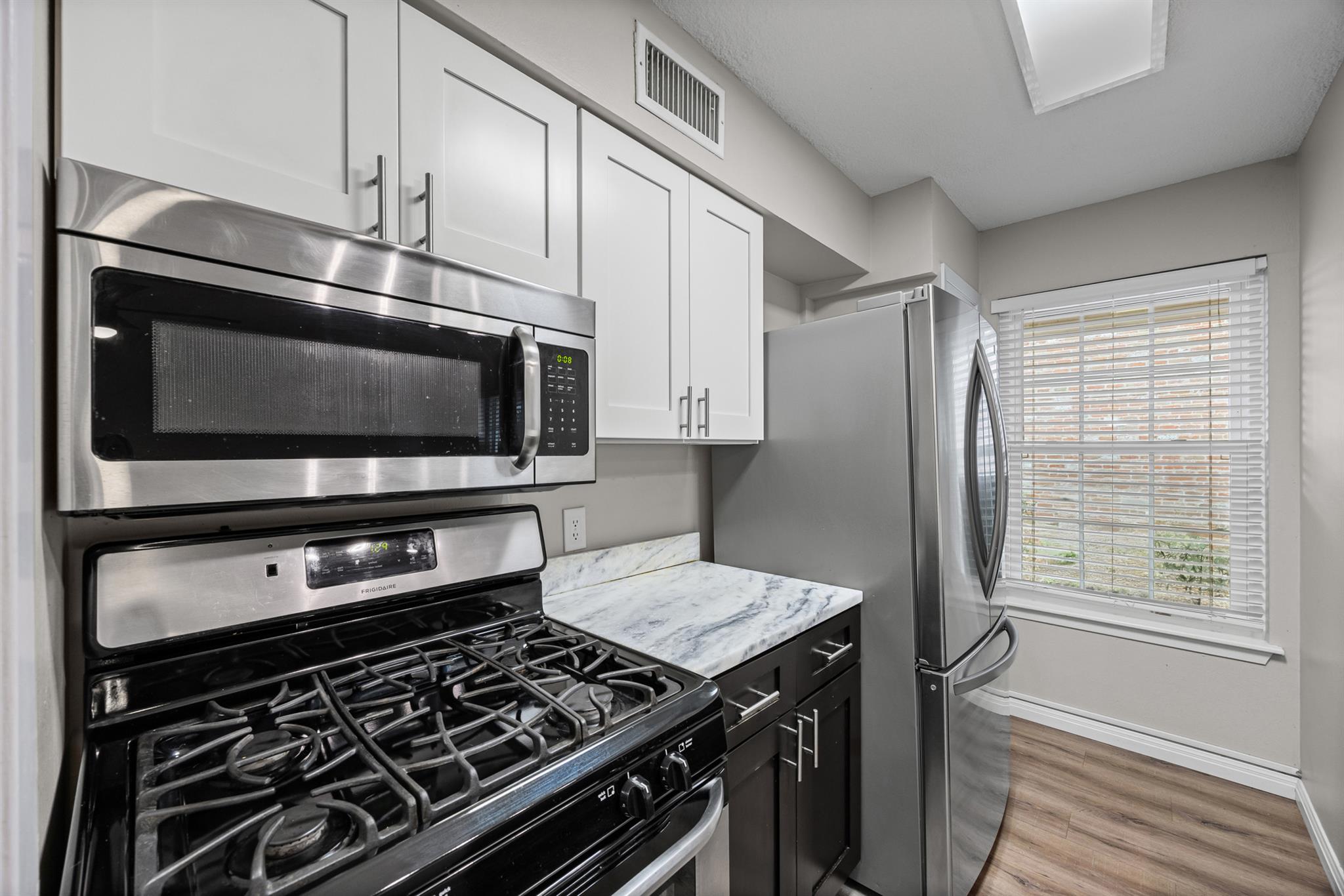 1240 Barton Hills Dr # 105, Austin, TX 78704