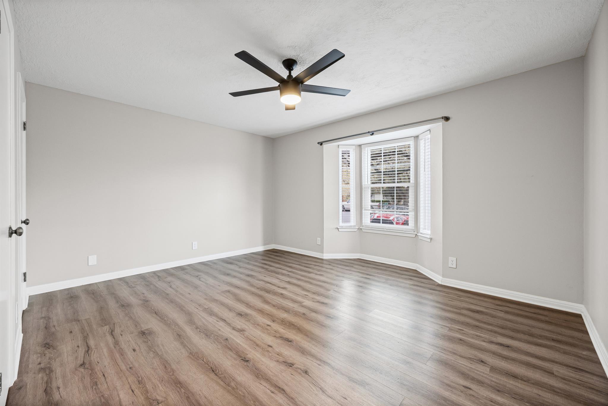 1240 Barton Hills Dr # 105, Austin, TX 78704