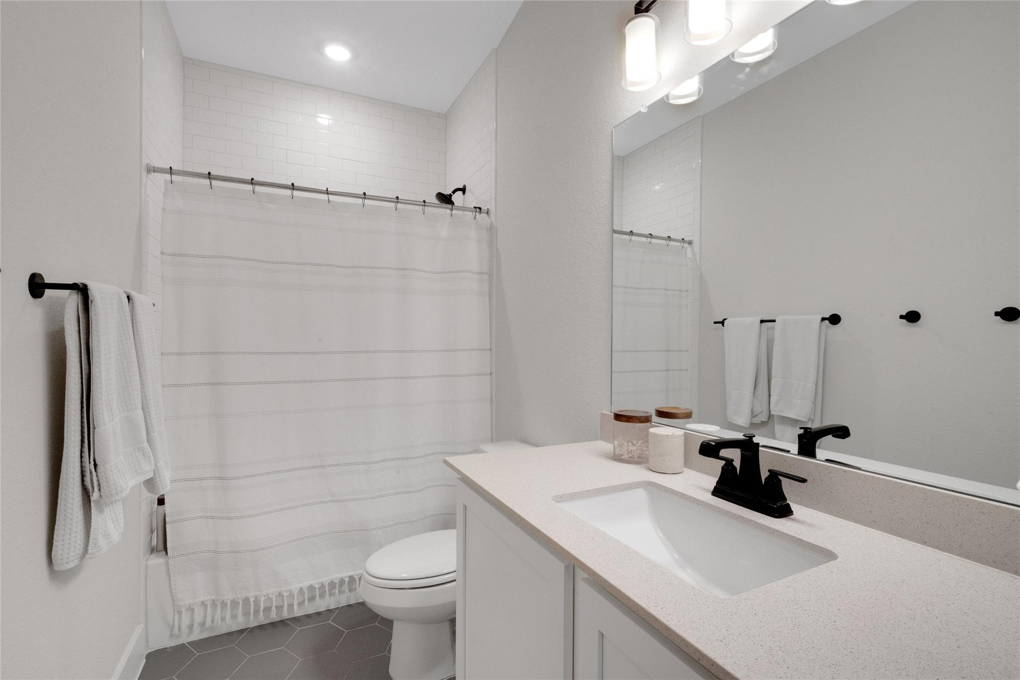 8806 Bestride Bnd, Austin, TX 78744