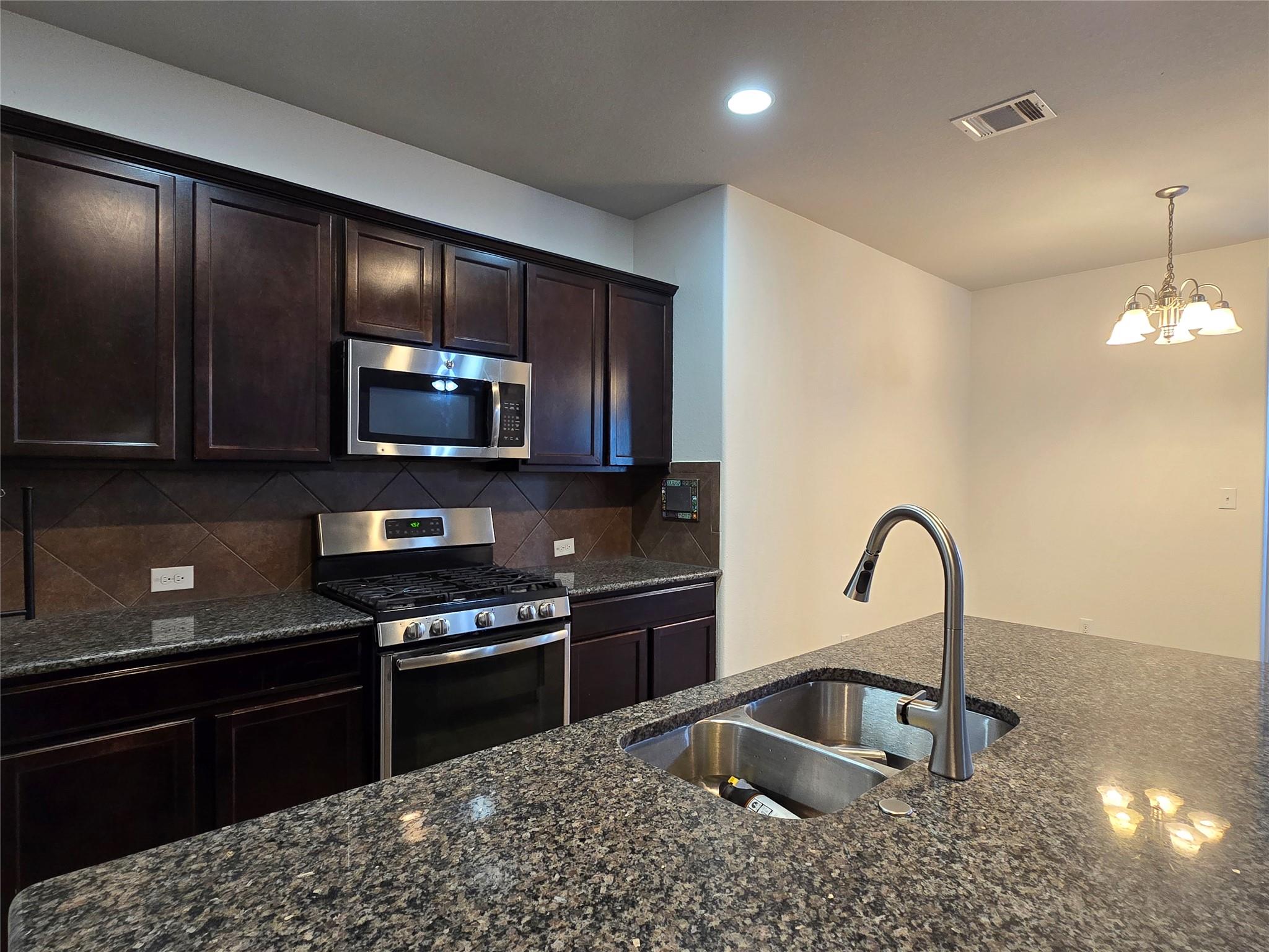 6717 Brindisi Pl, Round Rock, TX 78665