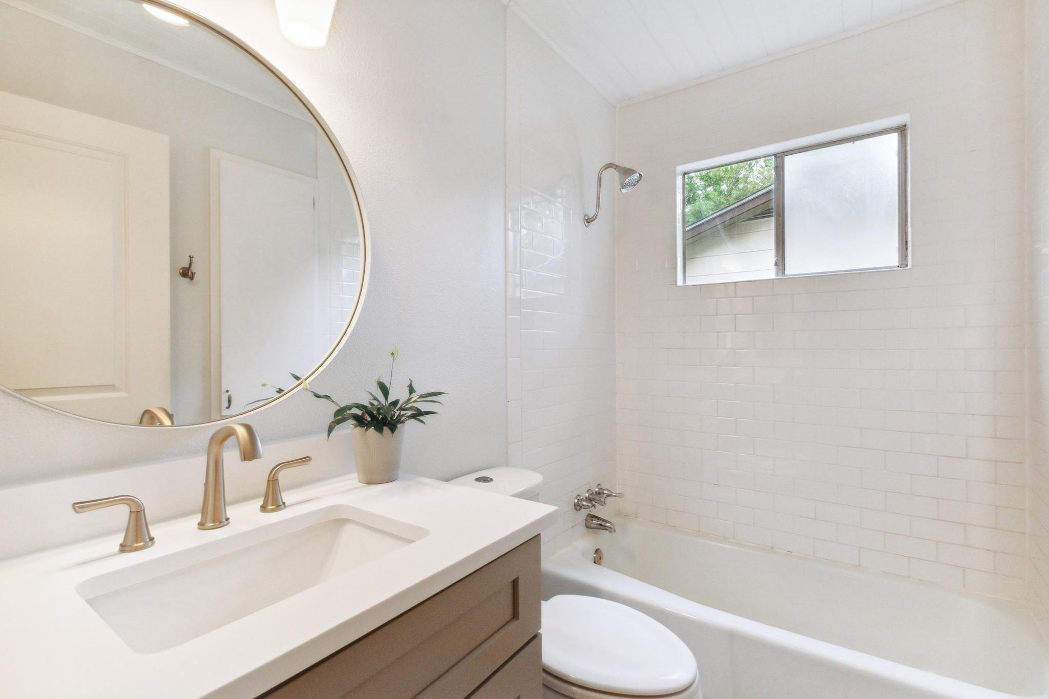 1408 Valleyridge Dr # A & B, Austin, TX 78704