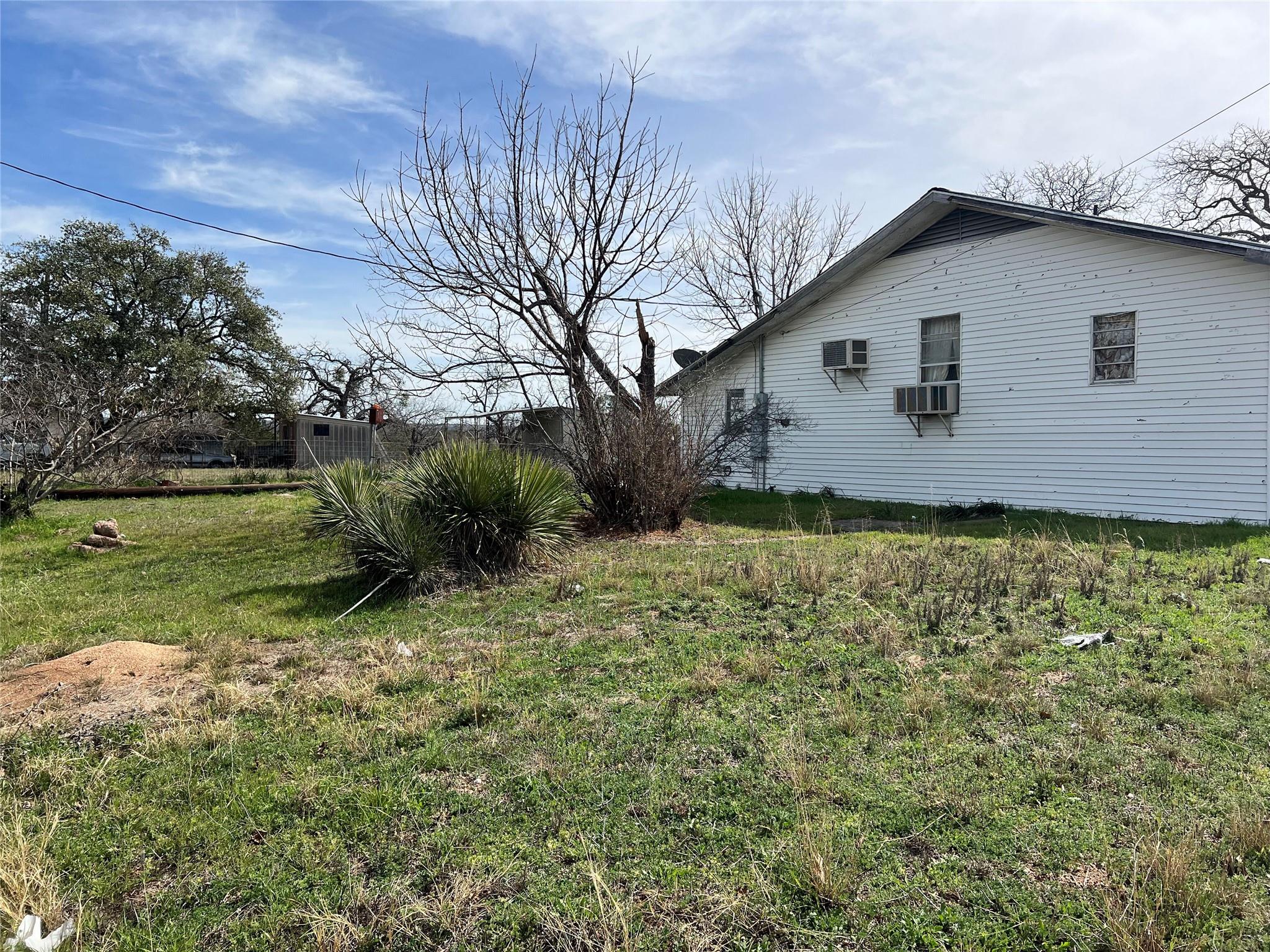 1034 Ranch Road 2545, Kingsland, TX 78639