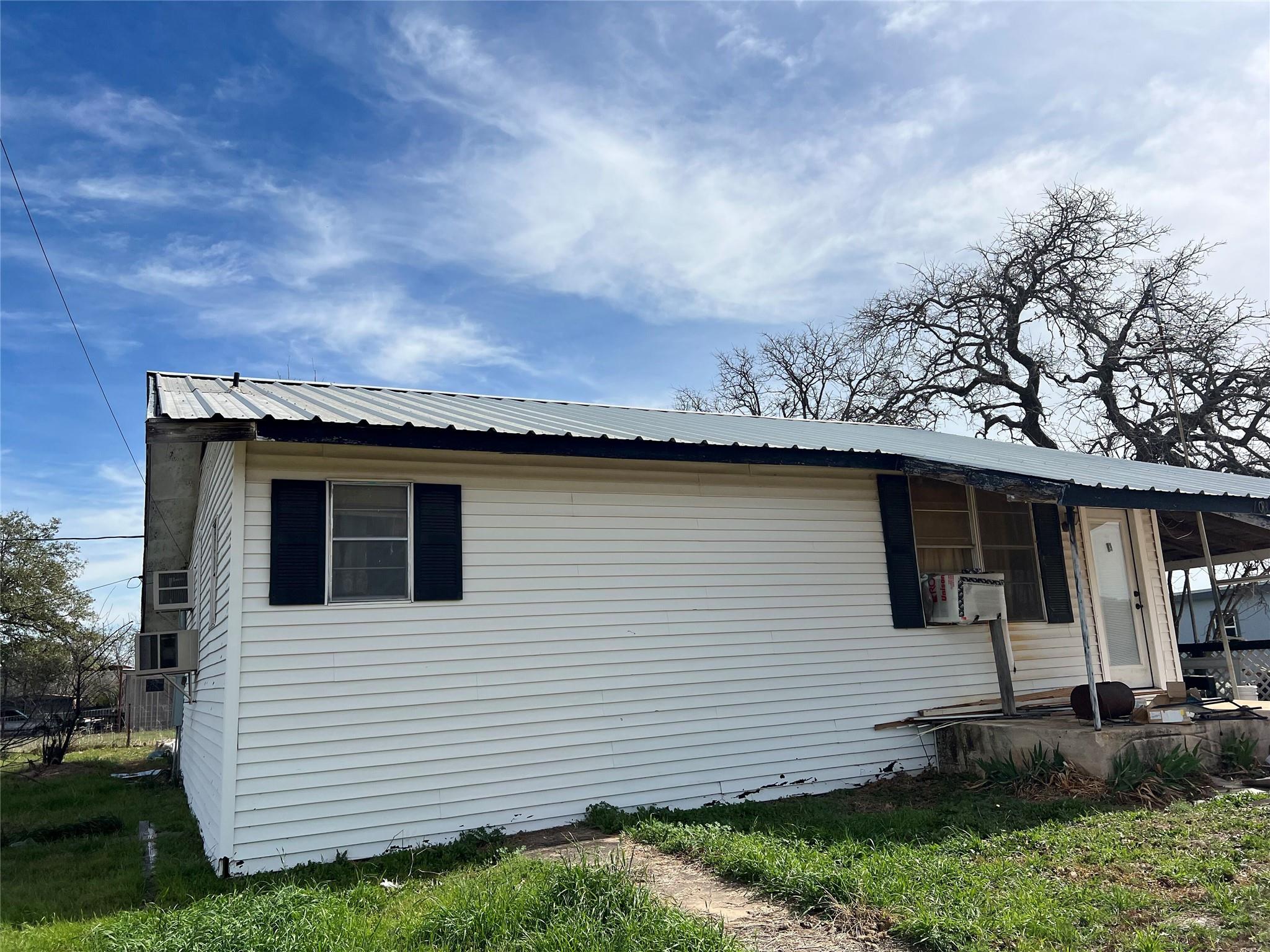 1034 Ranch Road 2545, Kingsland, TX 78639