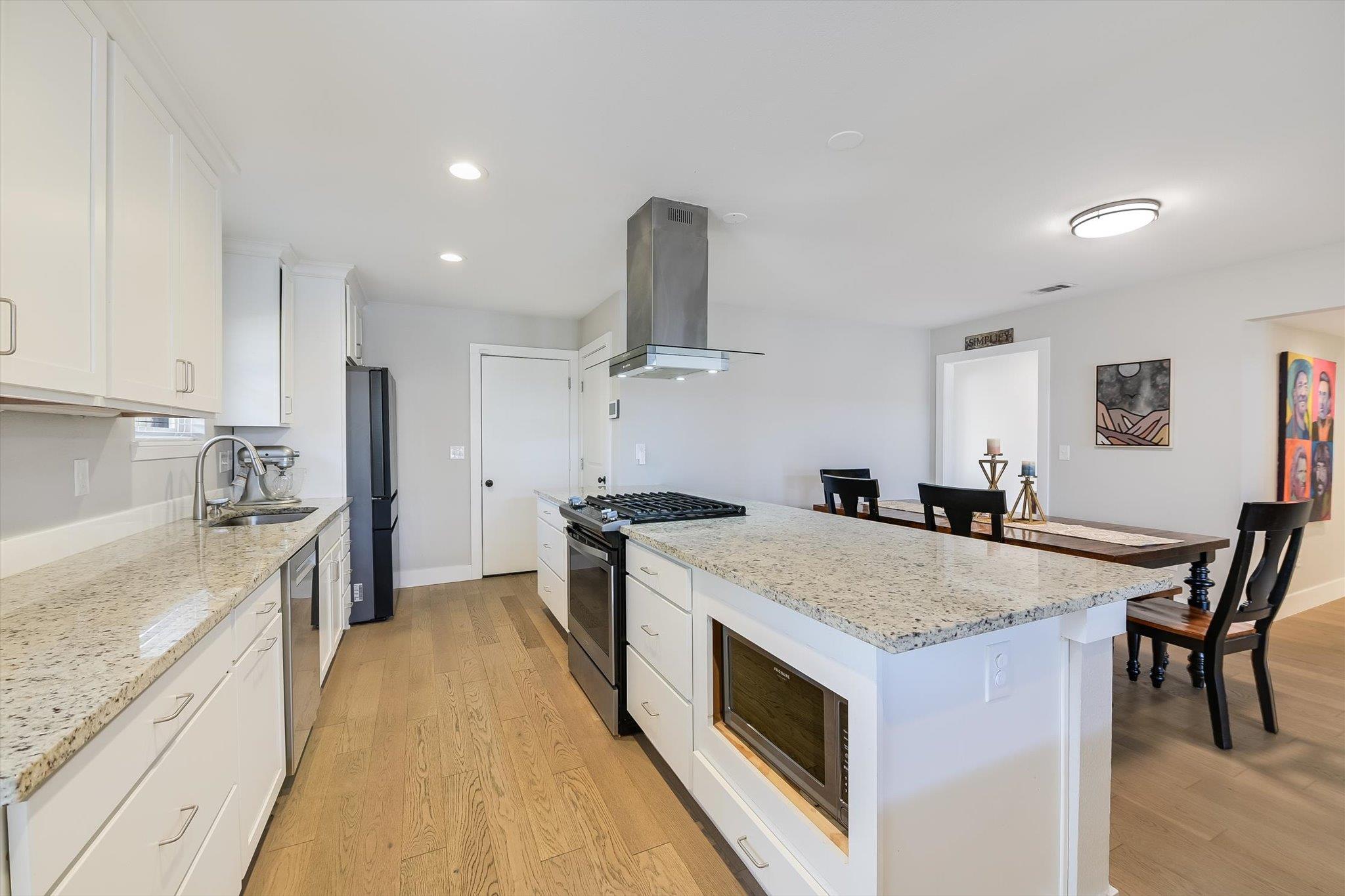 3013 W Terrace Dr, Austin, TX 78757