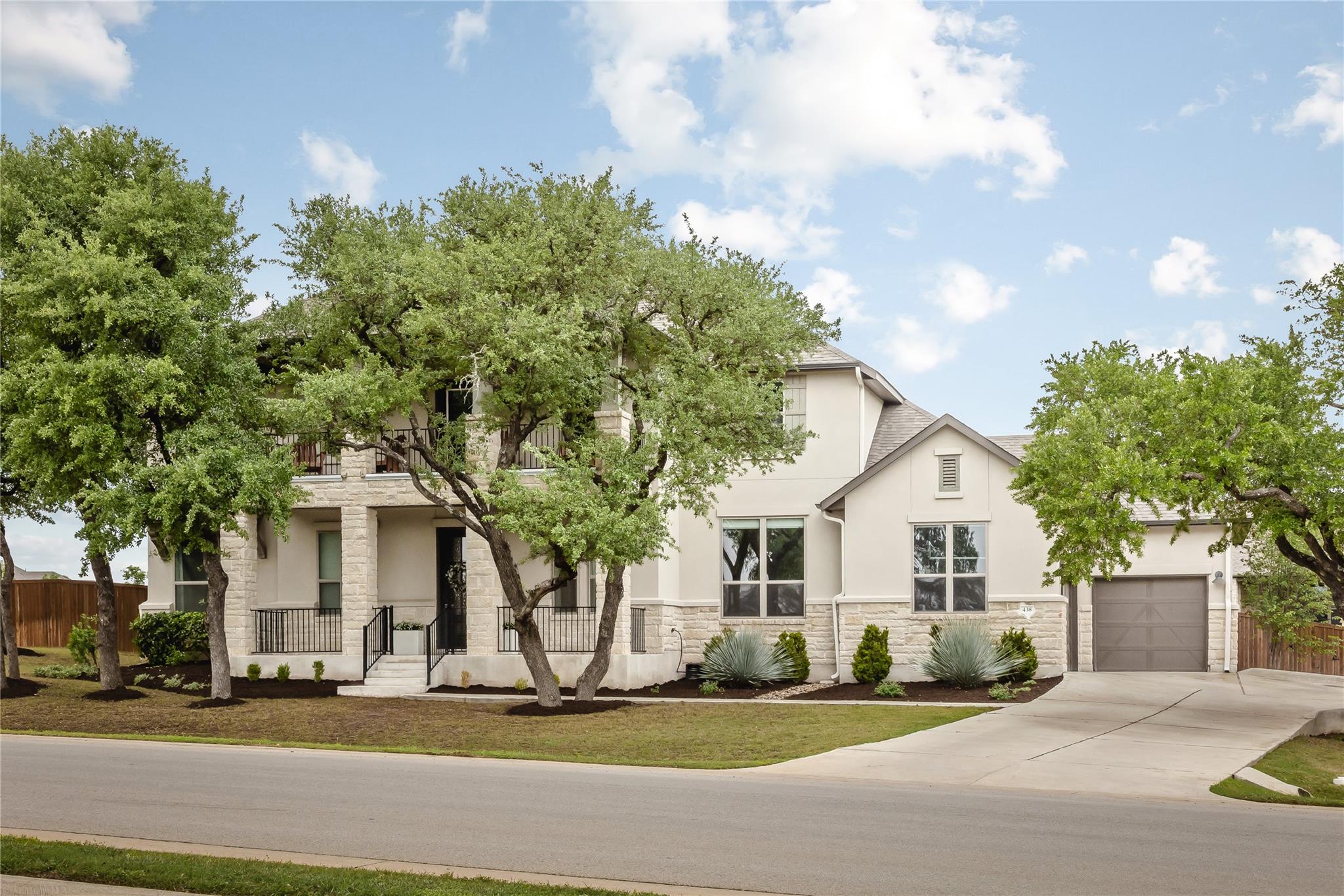 438 Premier Park Loop, Dripping Springs, TX 78620