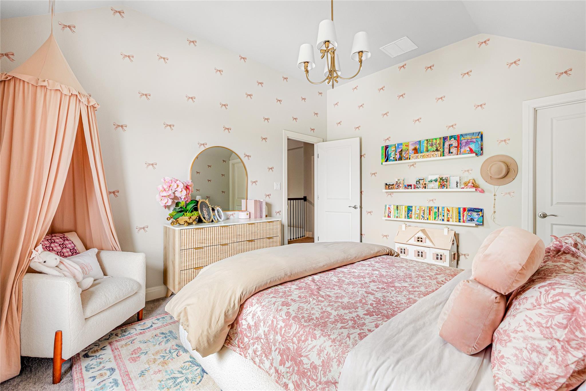 438 Premier Park Loop, Dripping Springs, TX 78620