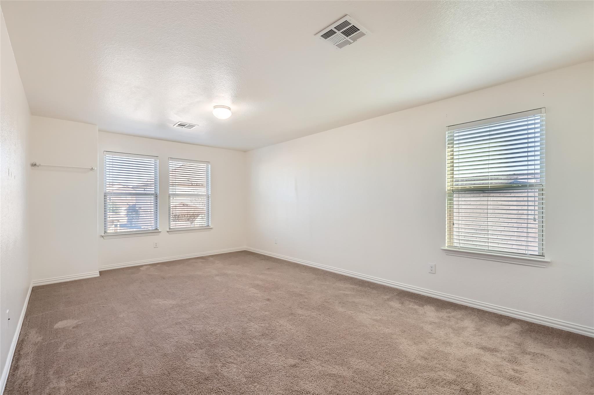 153 Ammonite Ln, Jarrell, TX 76537