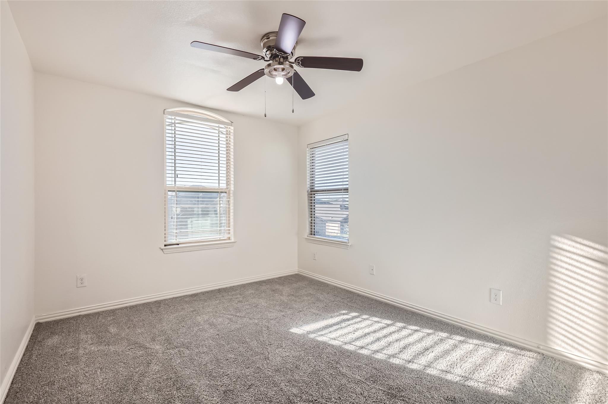 153 Ammonite Ln, Jarrell, TX 76537