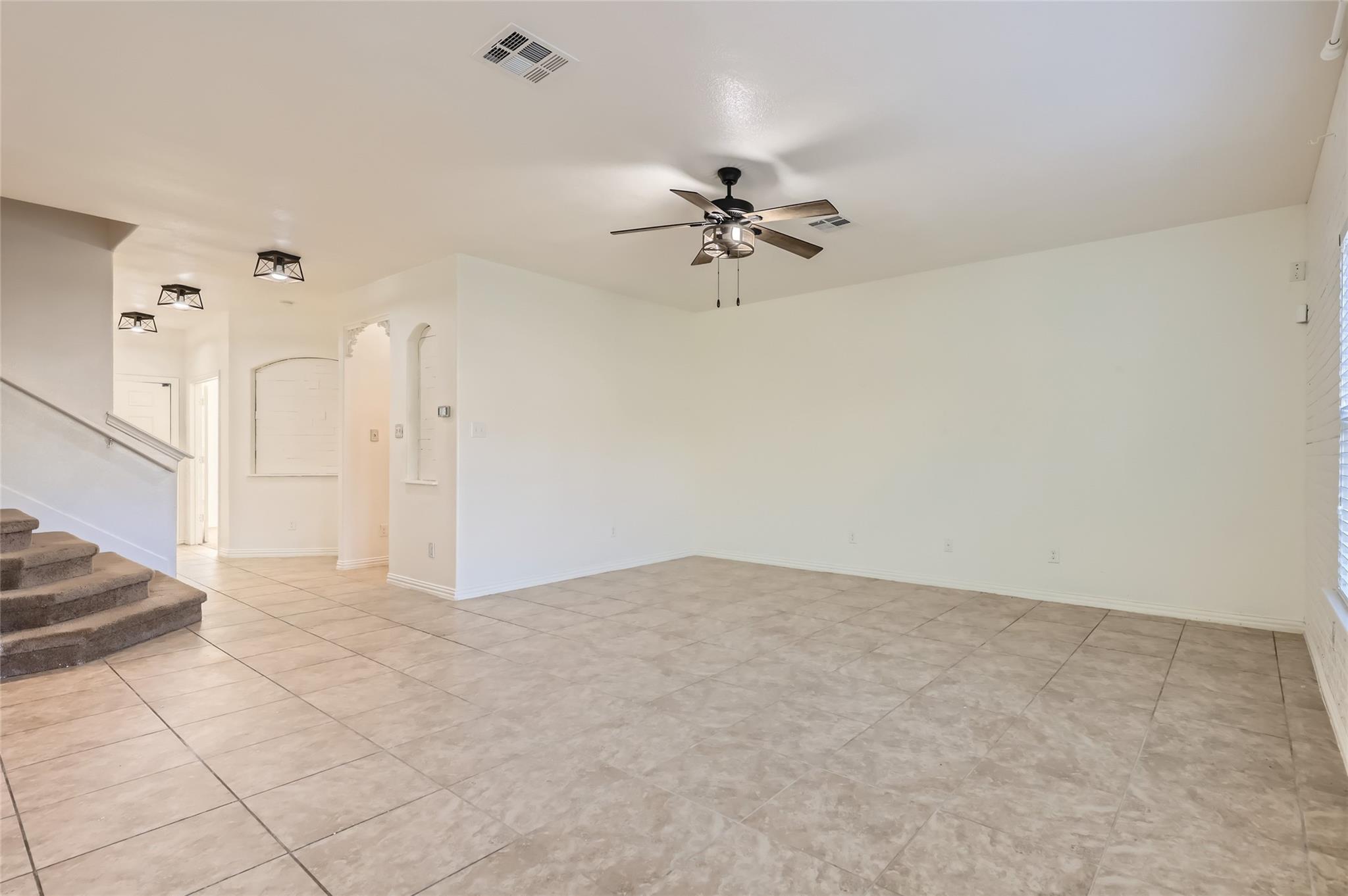 153 Ammonite Ln, Jarrell, TX 76537