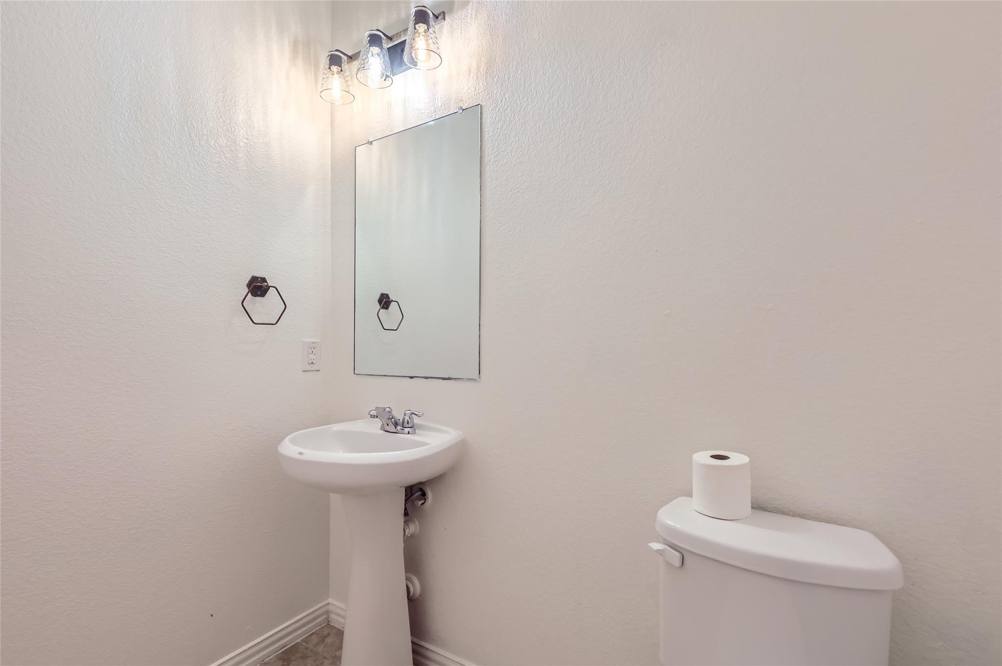 153 Ammonite Ln, Jarrell, TX 76537