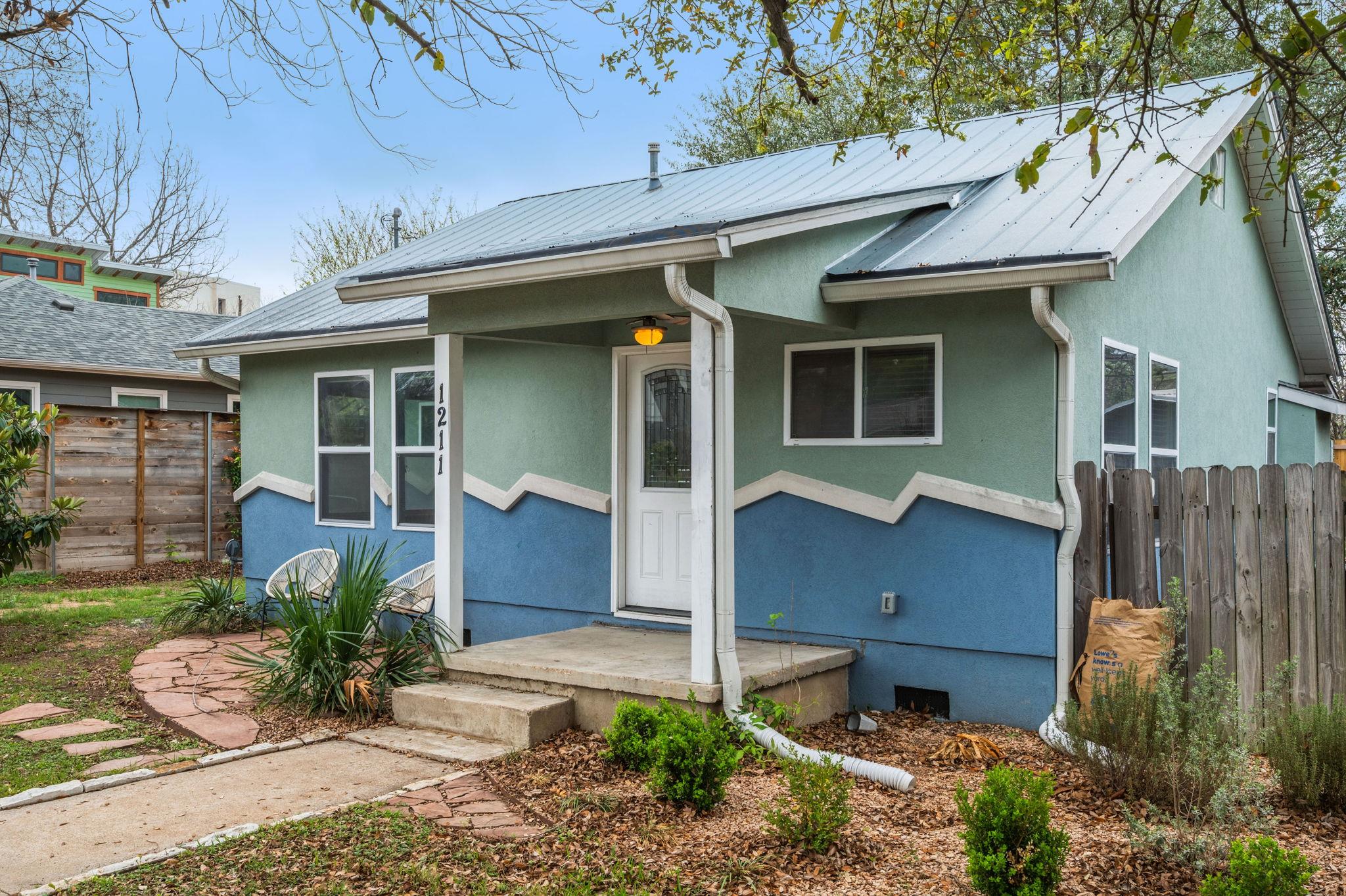 1211 GEORGIAN St, Austin, TX 78756