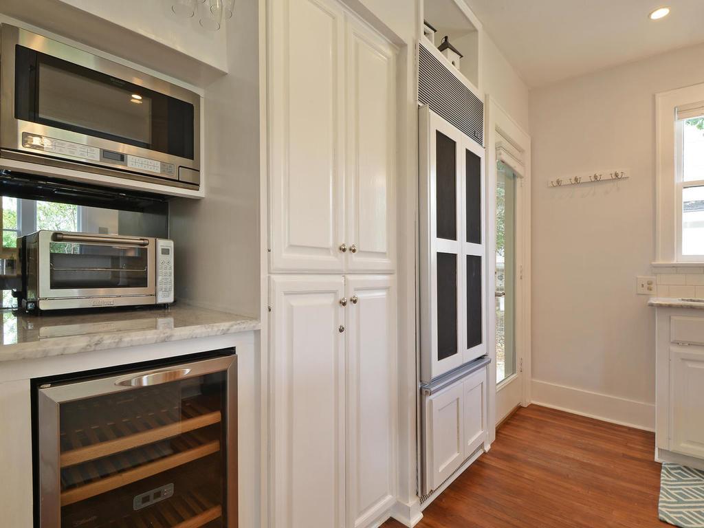 2407 De Soto Dr, Austin, TX 78733