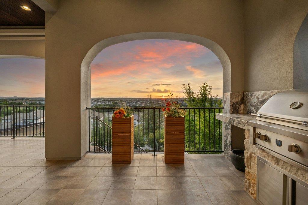 206 Majestic Arroyo Way, Lakeway, TX 78738