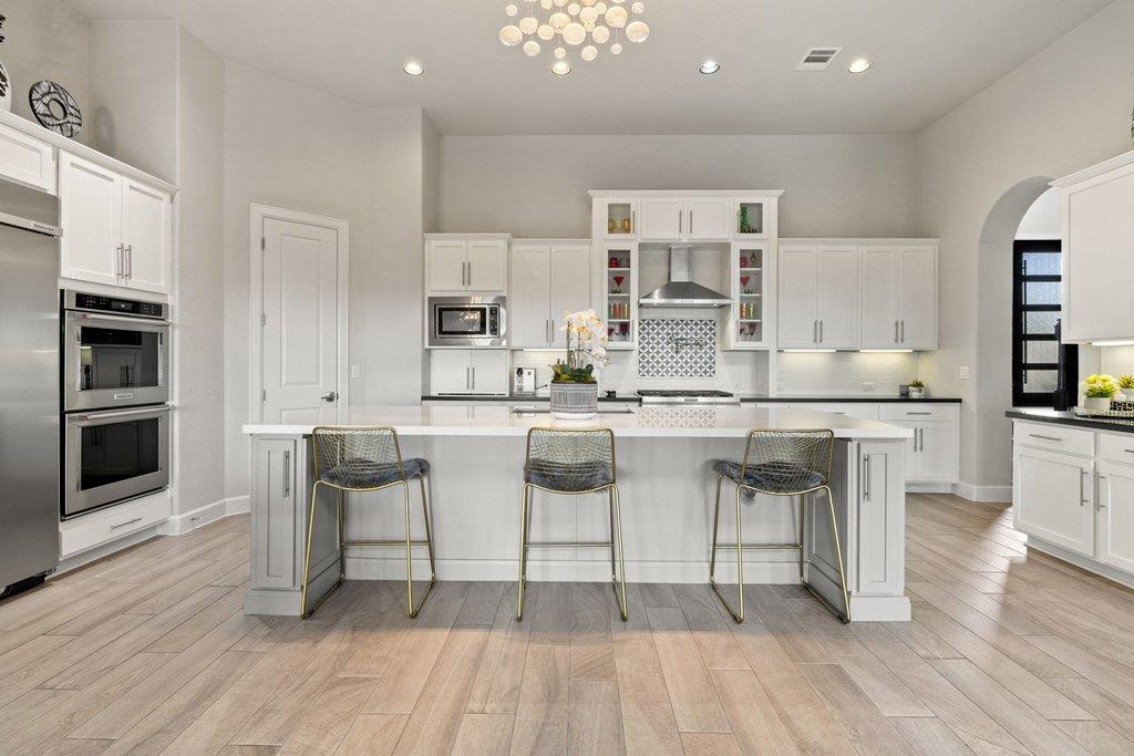 206 Majestic Arroyo Way, Lakeway, TX 78738