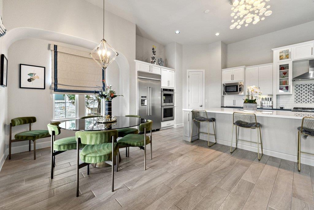 206 Majestic Arroyo Way, Lakeway, TX 78738