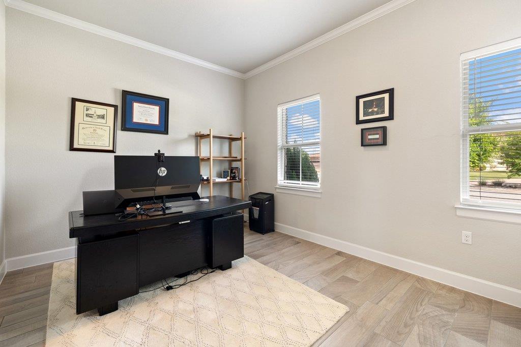 206 Majestic Arroyo Way, Lakeway, TX 78738